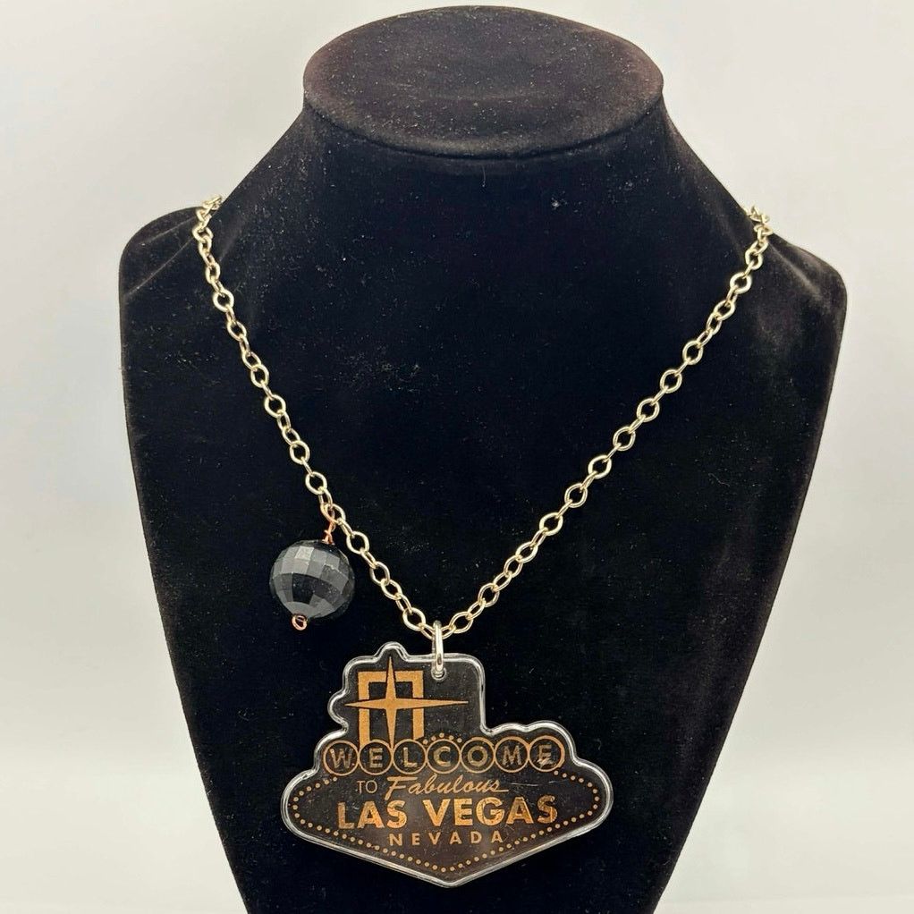 Other Gold Las Vegas Necklace Size ONE SIZE - 1 Thumbnail