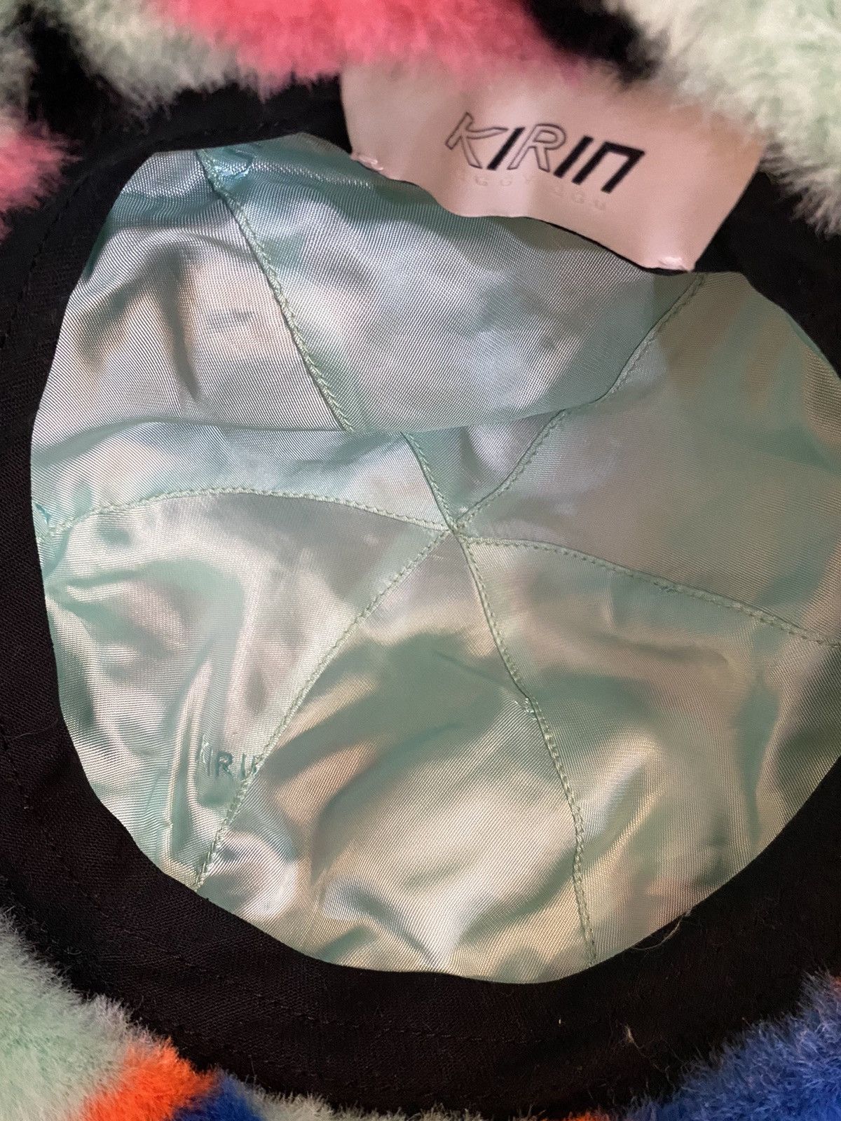 Other Kirin Peggy Gou All-over Logo Faux Fur Bucket Hat Size ONE SIZE - 6 Thumbnail