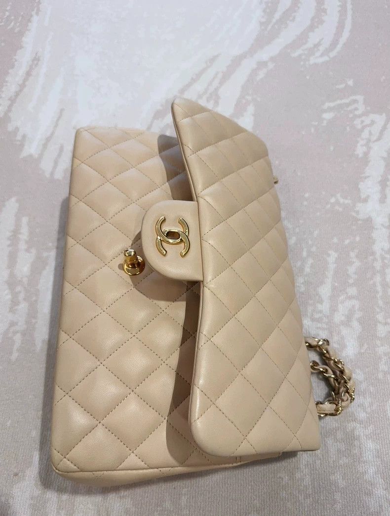 Chanel Chanel Beige sheepskin gold buckle double-covered shoulder Size ONE SIZE - 7 Thumbnail