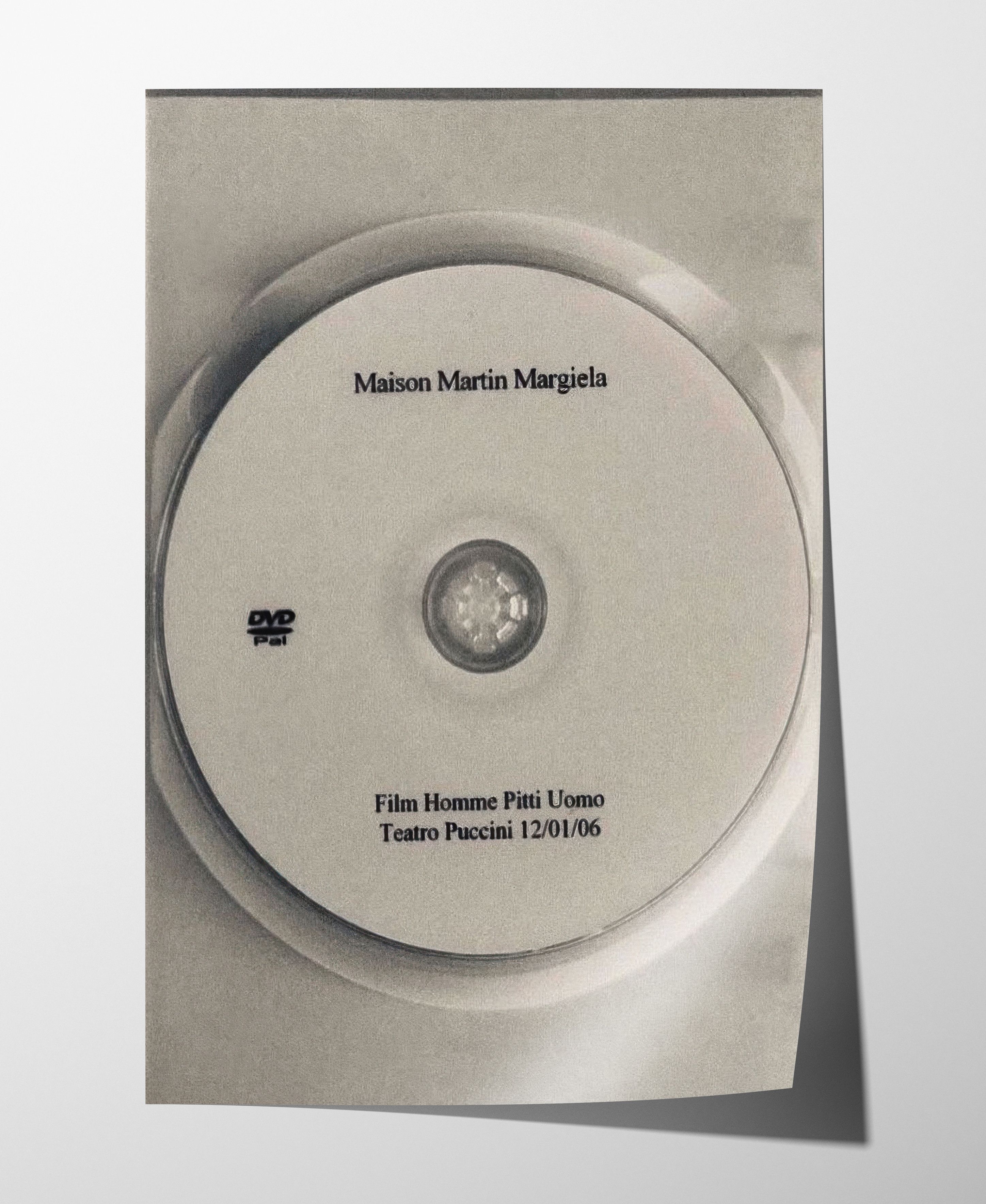 Maison Margiela Maison Margiela Artisanal Poster Vintage Book Runaway Size ONE SIZE - 4 Thumbnail