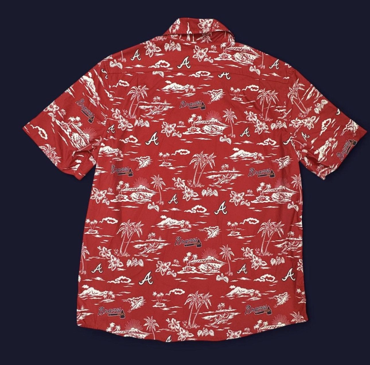 Reyn Spooner Reyn Spooner x Atlanta Braves MLB Hawaiian Shirt — Size L Size US L / EU 52-54 / 3 - 4 Thumbnail