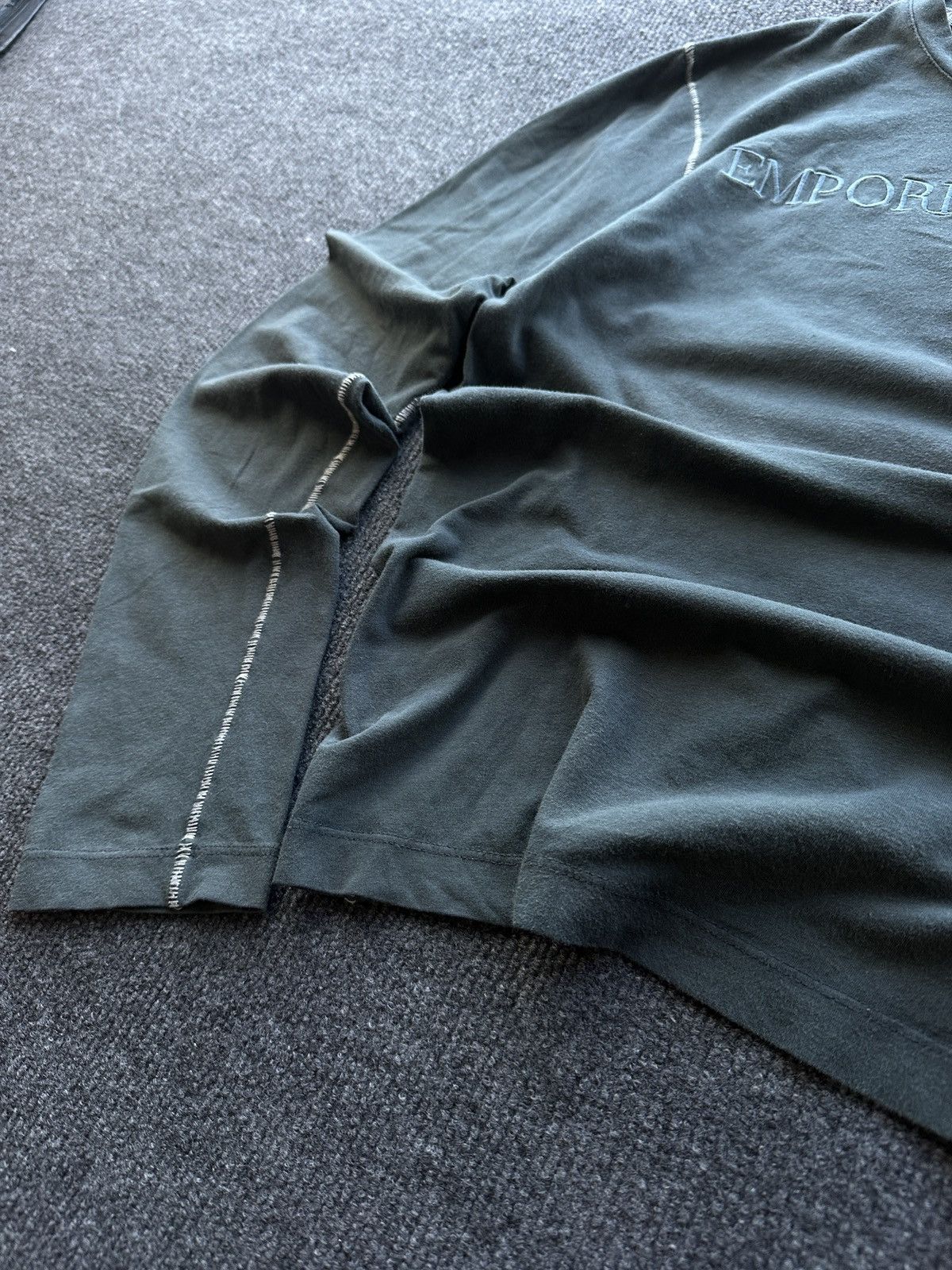 Armani 🚨EMPORIO ARMANI JEANS LONGSLEEVE VNTG 90s Italy BIG LOGO Size US M / EU 48-50 / 2 - 6 Thumbnail