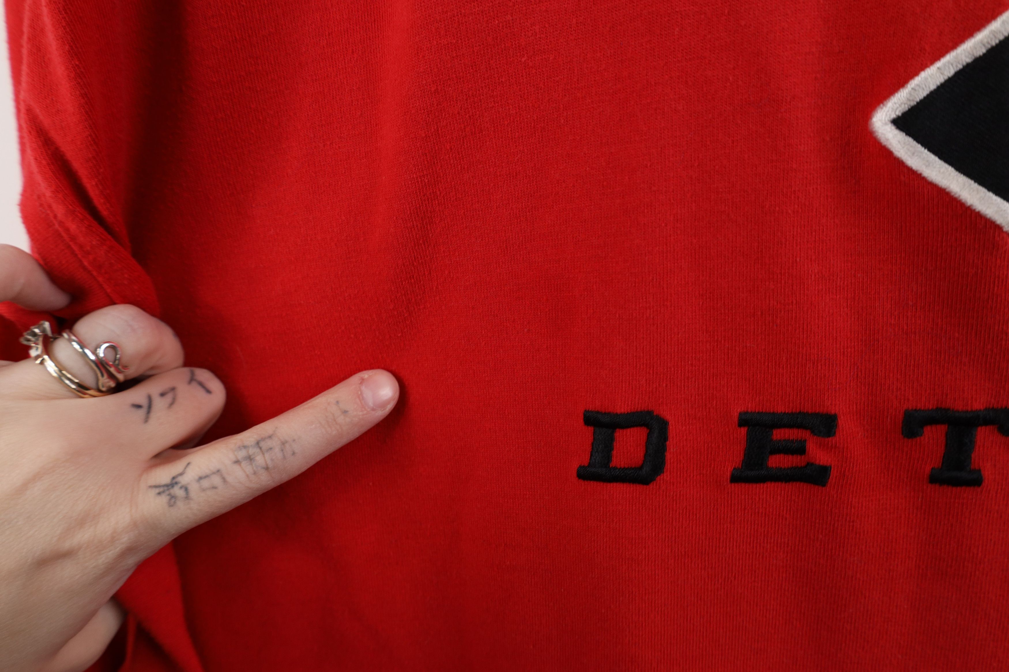 Vintage Vintage 90s Cut Off Detroit Red Wings Hockey Jersey T-Shirt Size US XXL / EU 58 / 5 - 7 Thumbnail