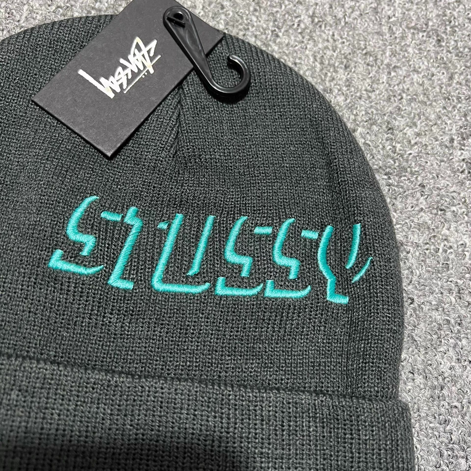 Stussy Stussy three-dimensional embroidered logo knit beanie Q7 Size ONE SIZE - 5 Thumbnail