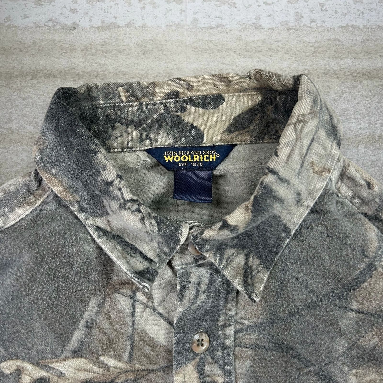 Woolrich Woolen Mills Vintage 90s Realtree Button Shirt Mens 2XL Camo Long Sleeve Size US XXL / EU 58 / 5 - 3 Thumbnail