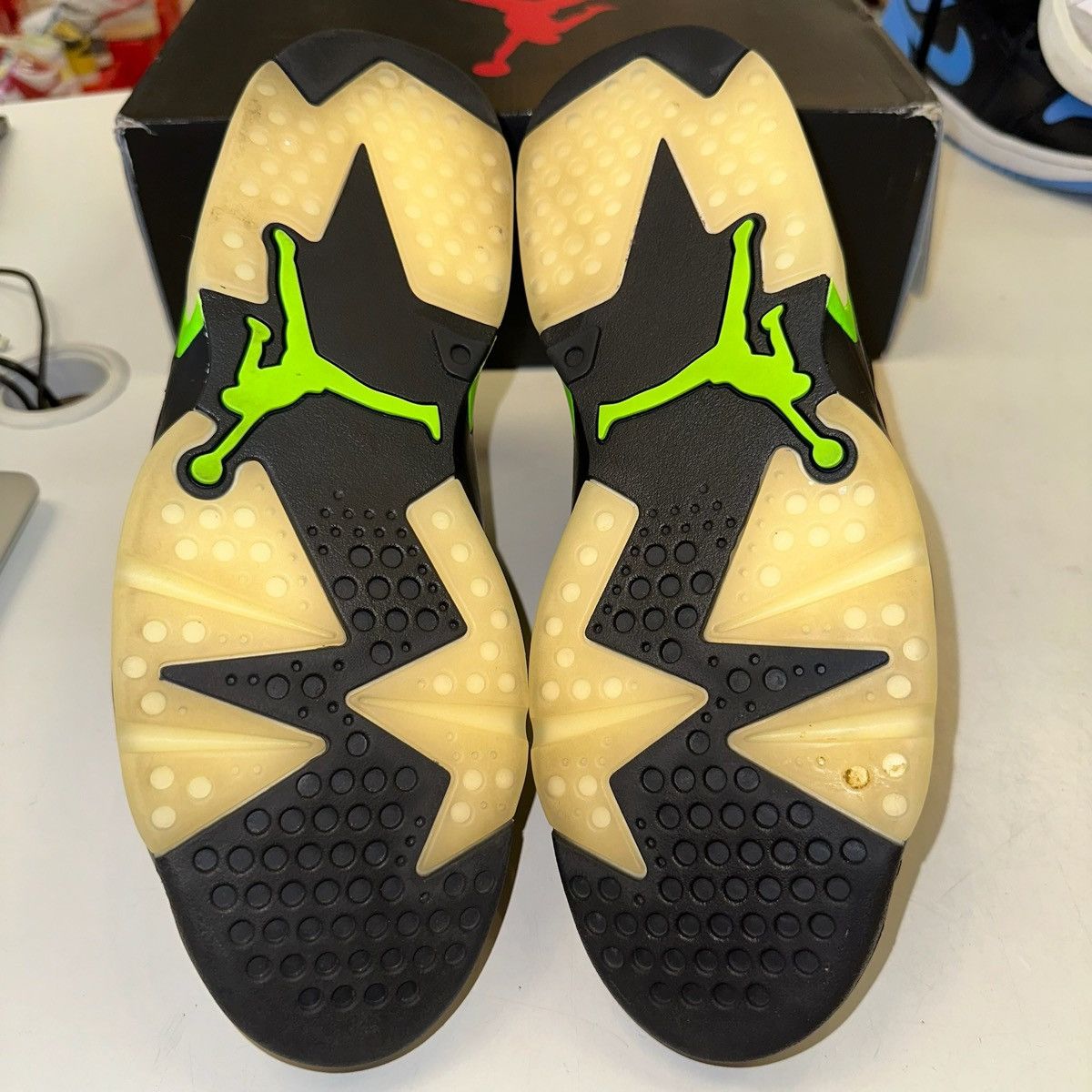 Jordan Brand Size 10.5 - Nike Air Jordan 6 Electric Green CT8529-003 OG Size US 10.5 / EU 43-44 - 5 Thumbnail