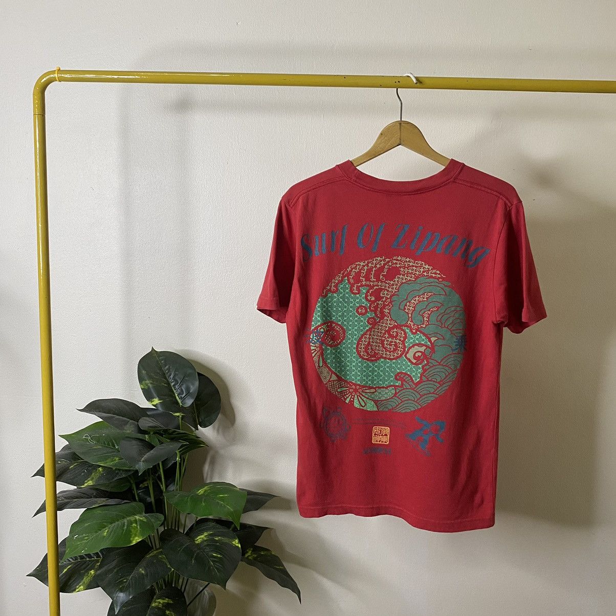 Vintage Vintage 2000s Team Goddess Surf of Zipang Surfing Tee Size US M / EU 48-50 / 2 - 1 Thumbnail