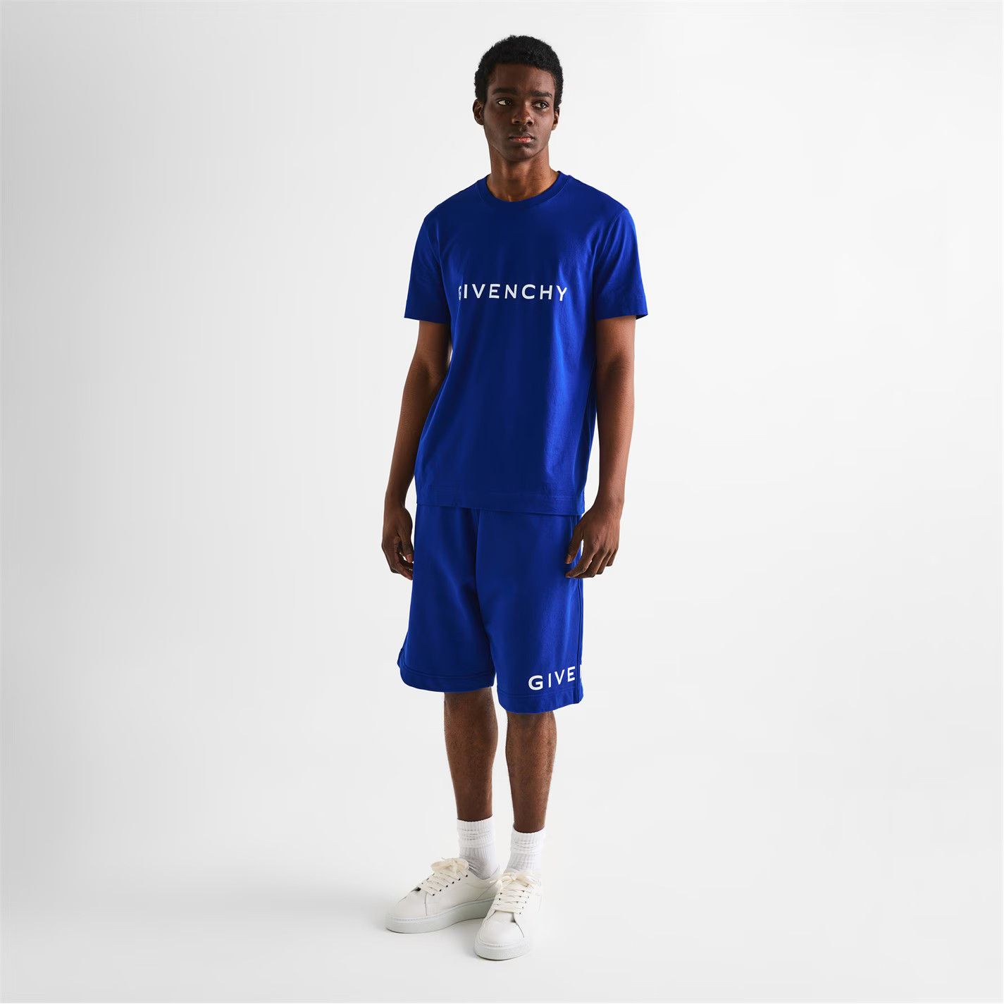 Givenchy o1g2r1mq0426 Slim Fit T-Shirt in Blue Size US S / EU 44-46 / 1 - 6 Thumbnail