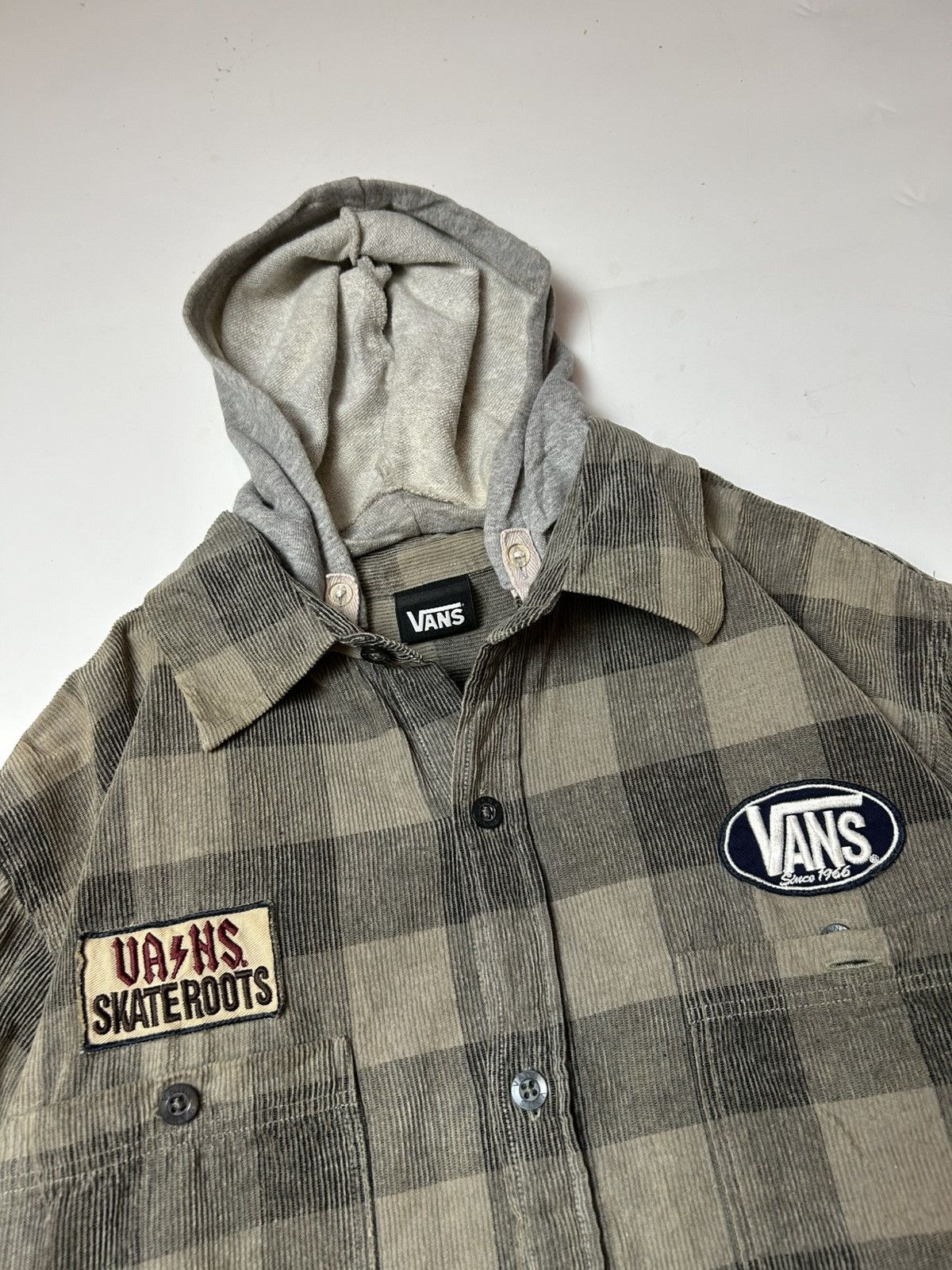 Japanese Brand × Vans VANS PATCHES BUTTON UP SHIRT WITH HOODIE Size US L / EU 52-54 / 3 - 2 Thumbnail