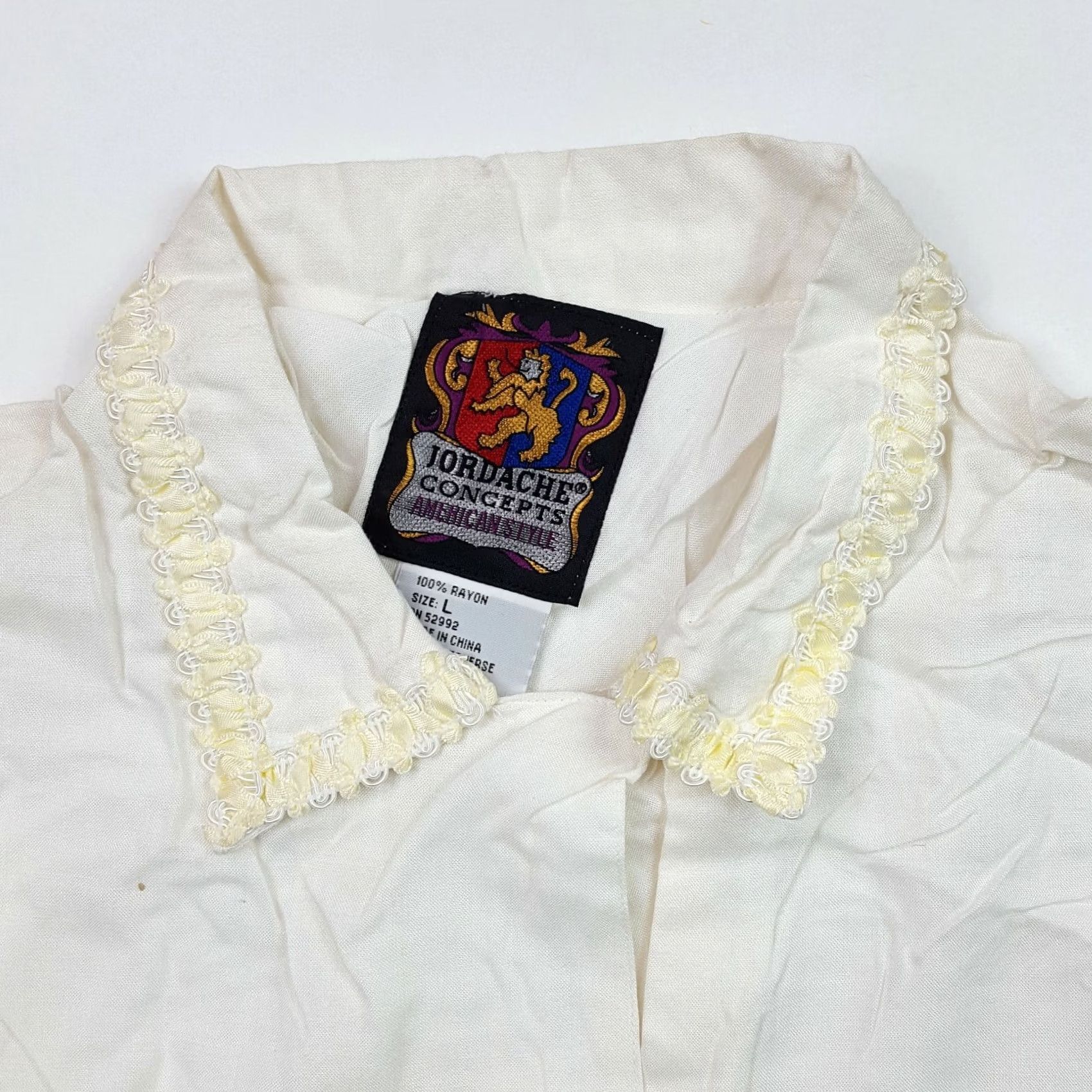 Jordache VINTAGE Jordache Preppy Shirt Womens L White Long Sleeve Button Up Collar Casual Fashion Size L / US 10 / IT 46 - 2 Thumbnail