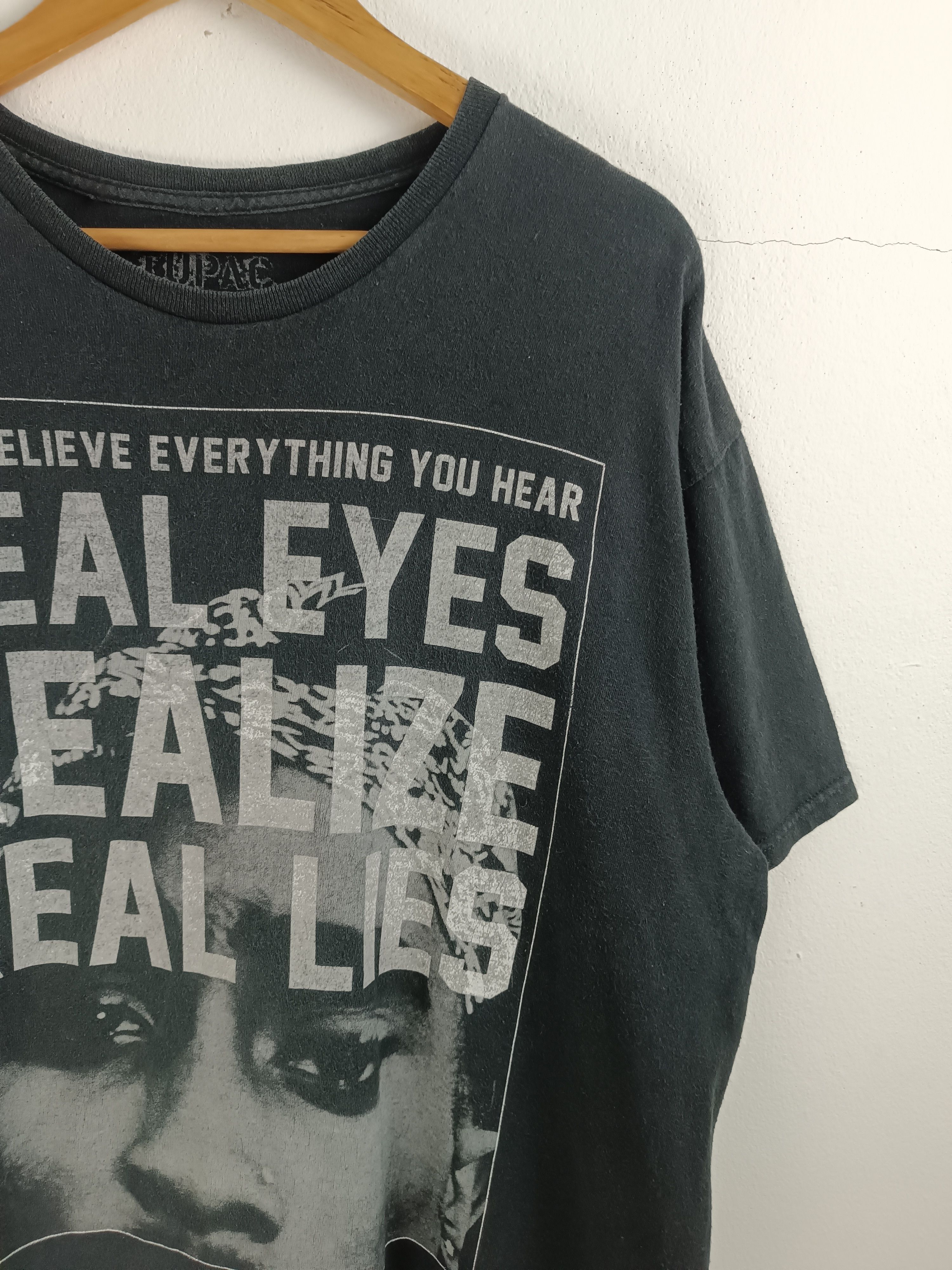 Rap Tees VINTAGE Y2K FADED TUPAC REAL EYES TEE biggie snoop nas Size US XL / EU 56 / 4 - 4 Thumbnail