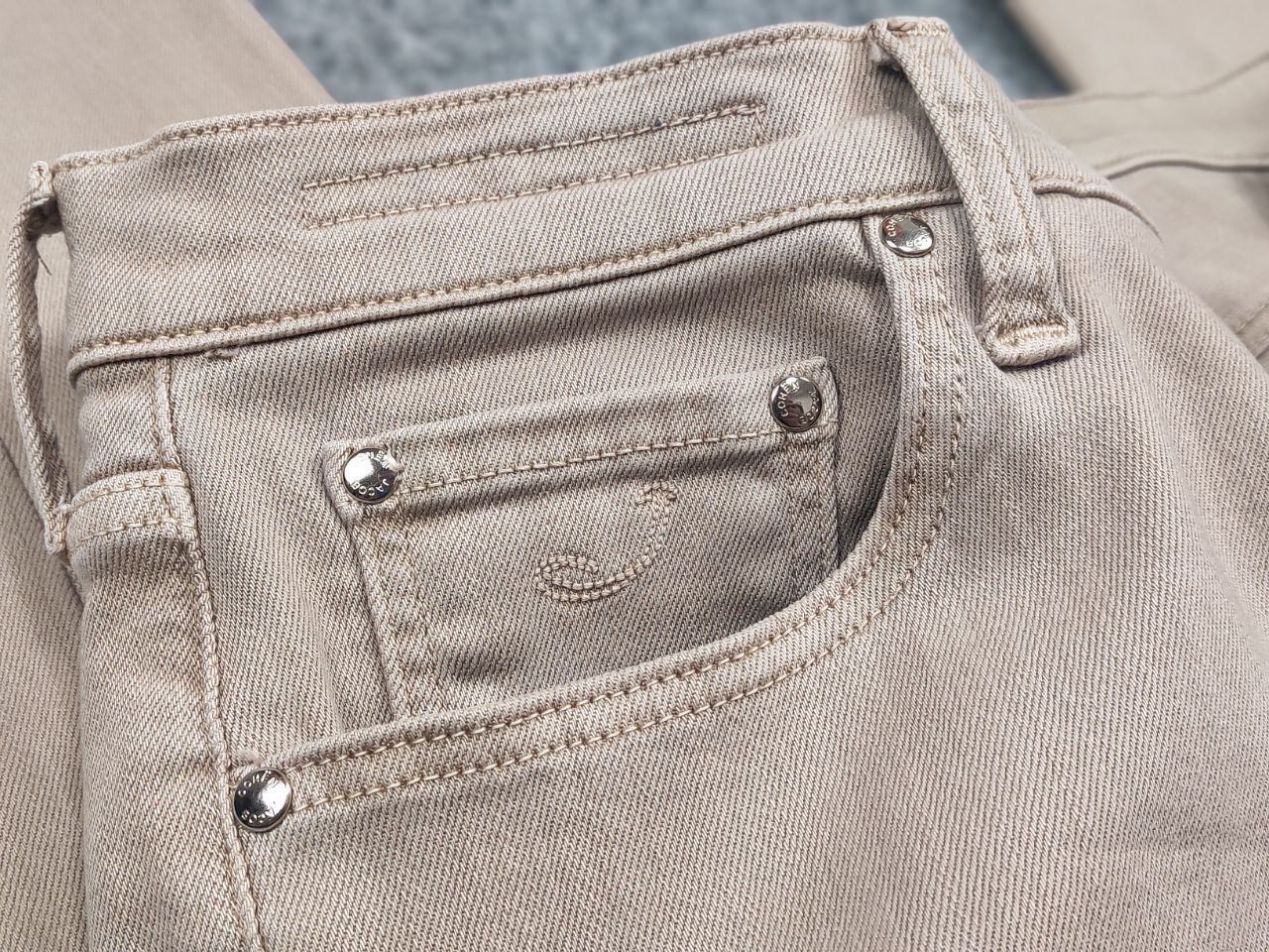 Jacob Cohen Jacob Cohen Italy Design kimberly Slim Fit beige denim Jeans Size 30" / US 8 / IT 44 - 11 Thumbnail