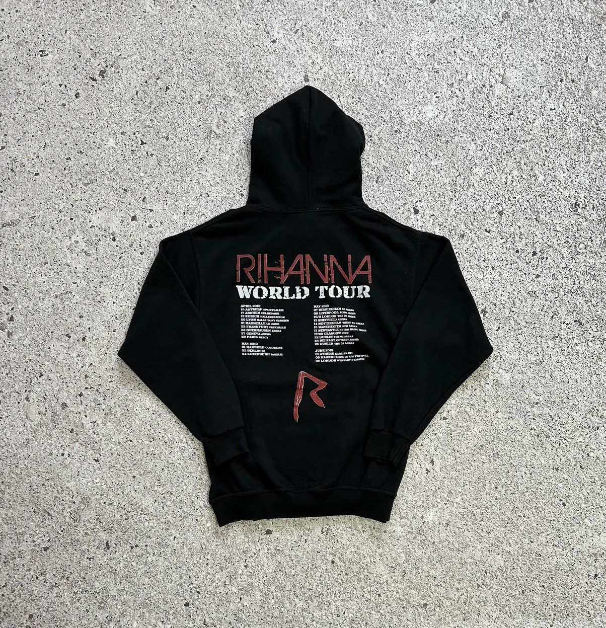 Rihanna × Vintage Vintage 2010 Rihanna World Tour 2010 Hoodie Y2K Hype Size US M / EU 48-50 / 2 - 6 Thumbnail