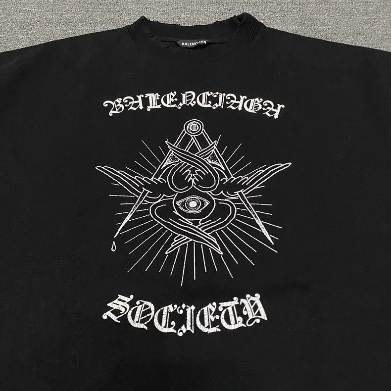 Balenciaga Balenciaga Sanskrit God's Eye Washed Destroyed Short Sleev Size US XXS / EU 40 - 4 Thumbnail