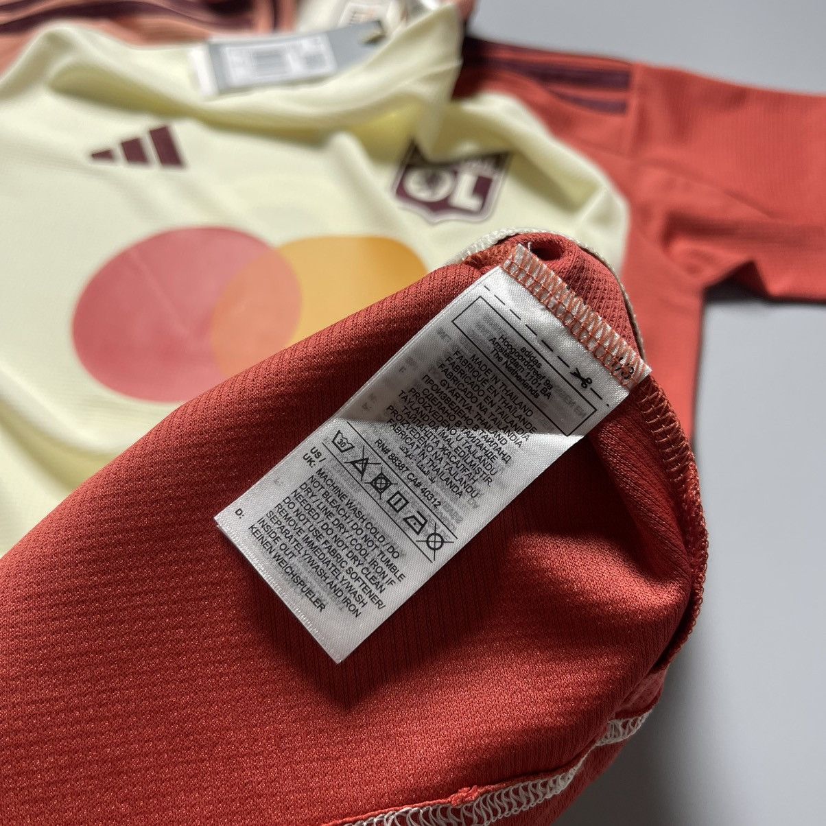 Adidas NWT WOMEN LYON ADIDAS 2024/2025 FOOTBALL JERSEY #6 DUMORNAY Size M / US 6-8 / IT 42-44 - 11 Thumbnail