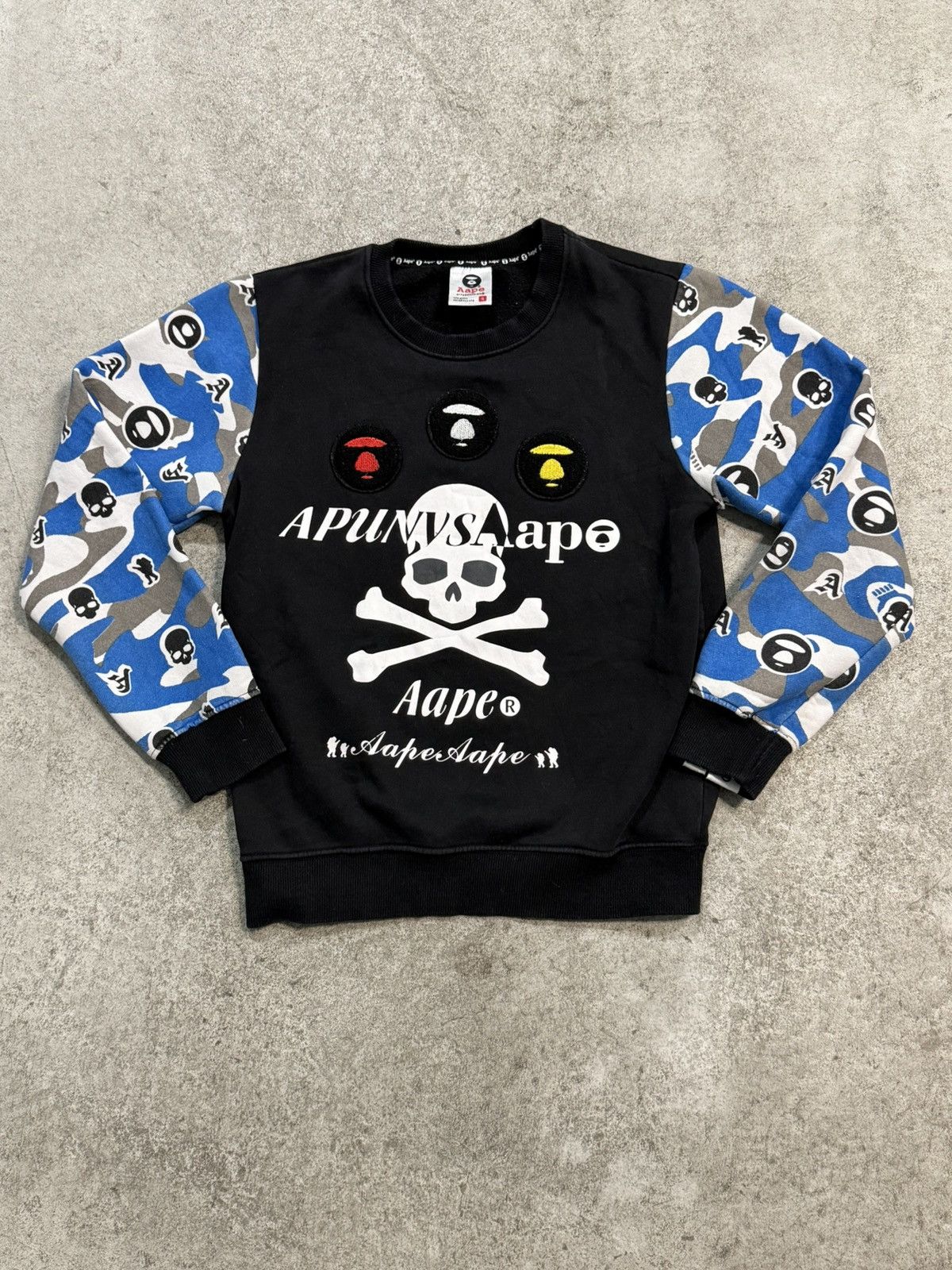 Aape AAPE Skull Camo Crewneck Sweatshirt Size US S / EU 44-46 / 1 - 1 Thumbnail