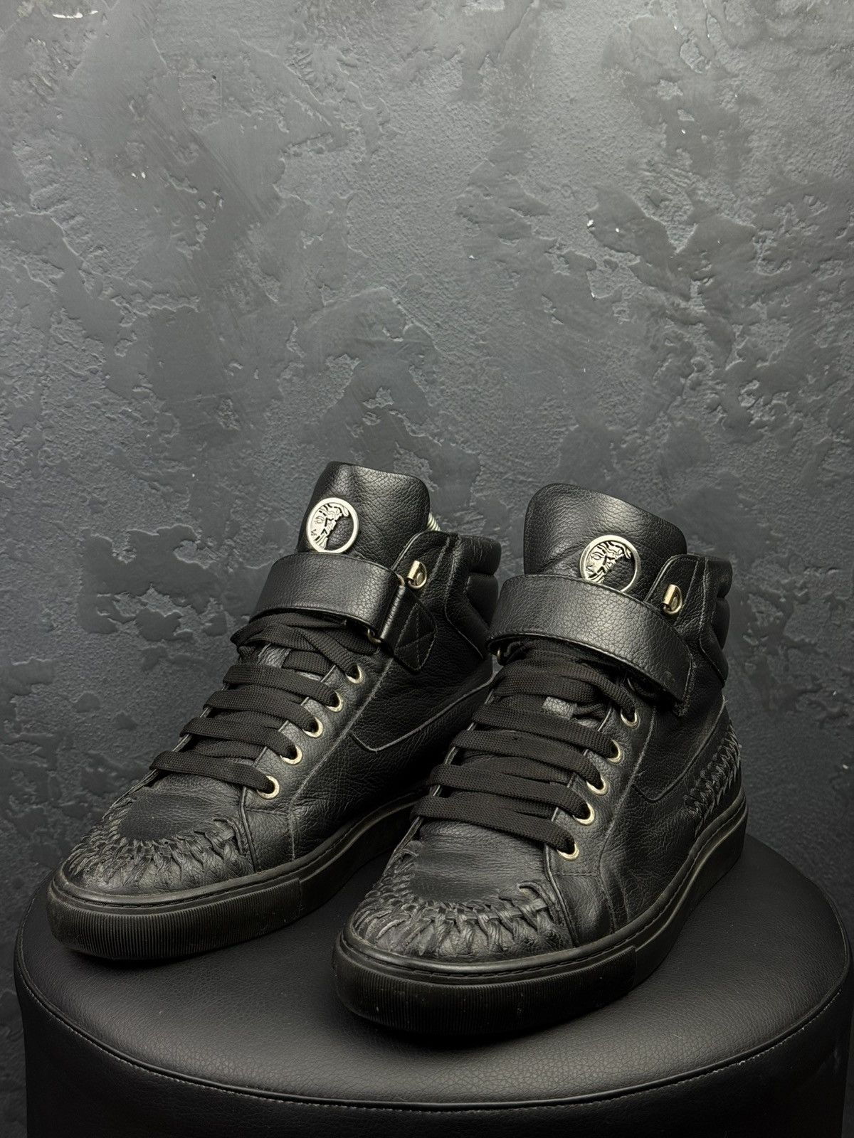 Versace Versace Black Leather Medallion High Top Sneakers Size 39 Size US 6.5 / EU 39-40 - 1 Thumbnail
