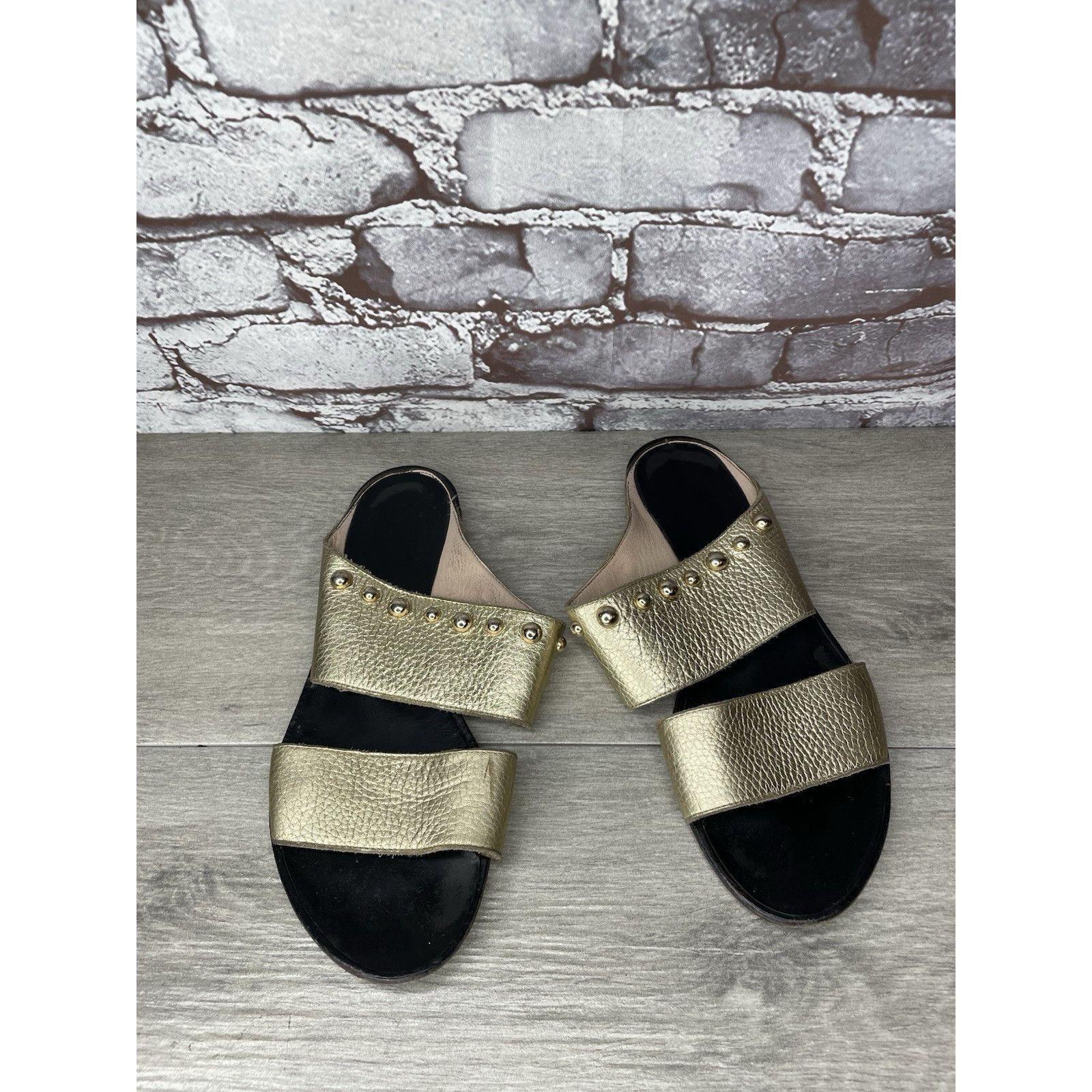 Lanvin Lanvin Gold Leather Straps Flats Slides Studded Sandals Wome Size US 8.5 / IT 38.5 - 8 Thumbnail