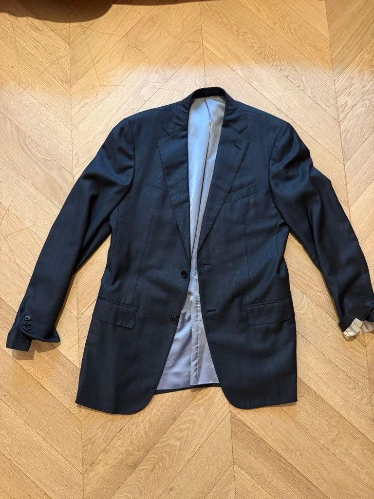 Ermenegildo Zegna signature grey wool/silk blazer, fine pinstriped. (50F) Size 52R - 1 Thumbnail