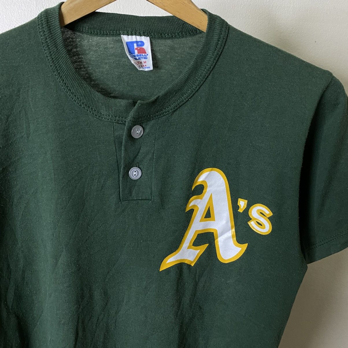 Russell Athletic 1980s Oakland Athletics MLB x Russell Athletic Henley Neck T Size US S / EU 44-46 / 1 - 2 Thumbnail
