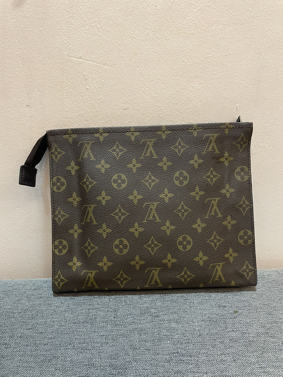 Louis Vuitton Authentic vintage Louis Vuitton Monogram Toiletry 26 Pouch Size ONE SIZE - 7 Thumbnail