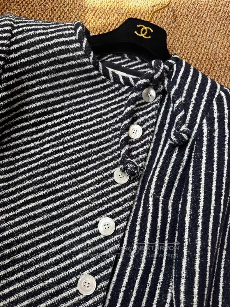 Valentino Valentino Striped lace-up short coat Size M / US 6-8 / IT 42-44 - 3 Thumbnail