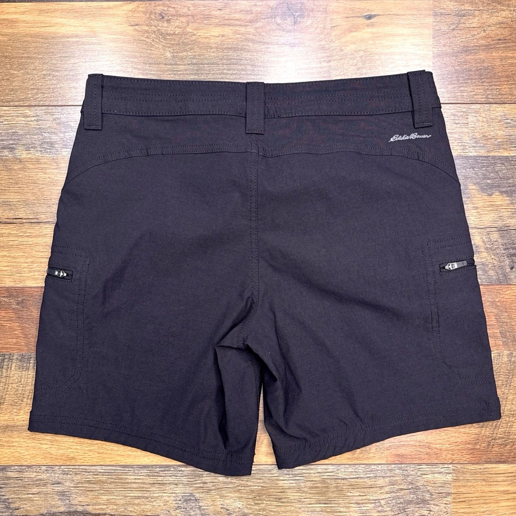 Eddie Bauer Eddie Bauer First Ascent Shorts Womens Petite 0 Black Zip Pockets Size 25" / US 0 / IT 36 - 2 Thumbnail
