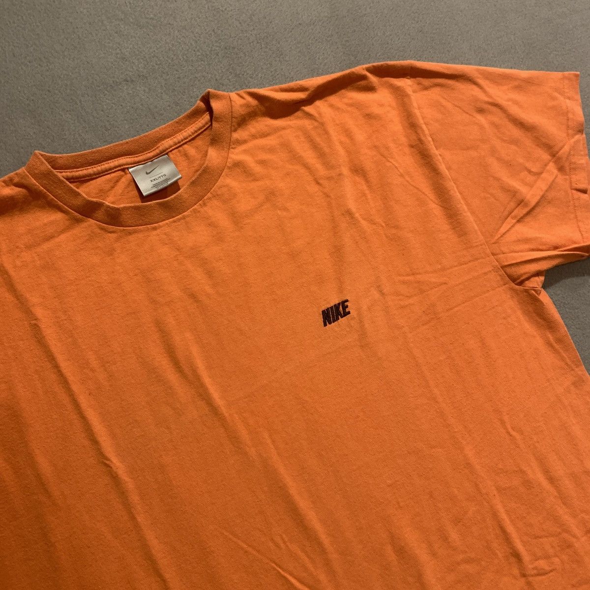 Nike Nike Y2K Short Sleeve Tee Orange XXL Grey Tag 2000s Vintage Size US XXL / EU 58 / 5 - 4 Thumbnail