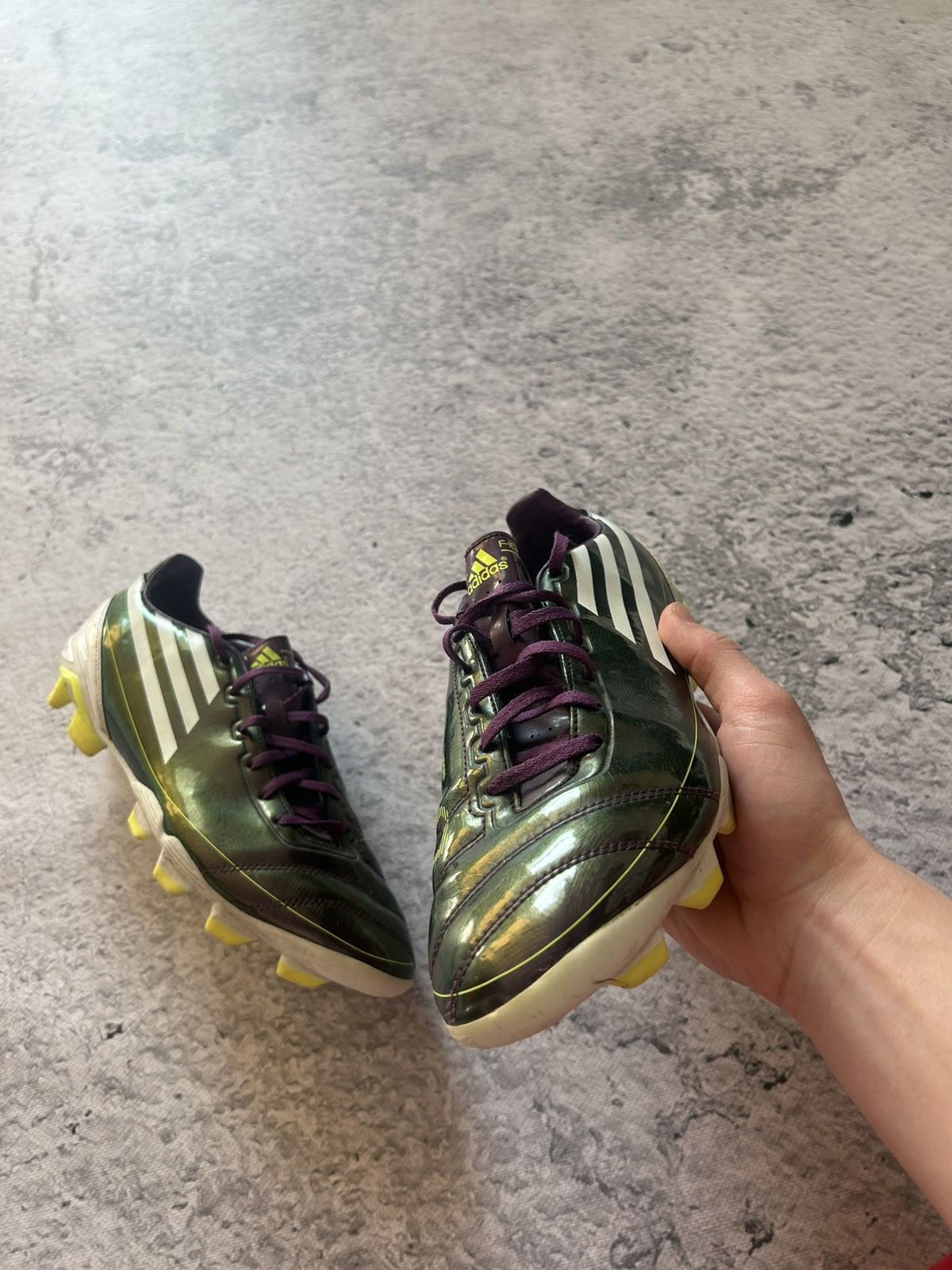 Adidas × Vintage Adidas Football Boots Mens Adizero F10TRX Size US 9 / EU 42 - 3 Thumbnail