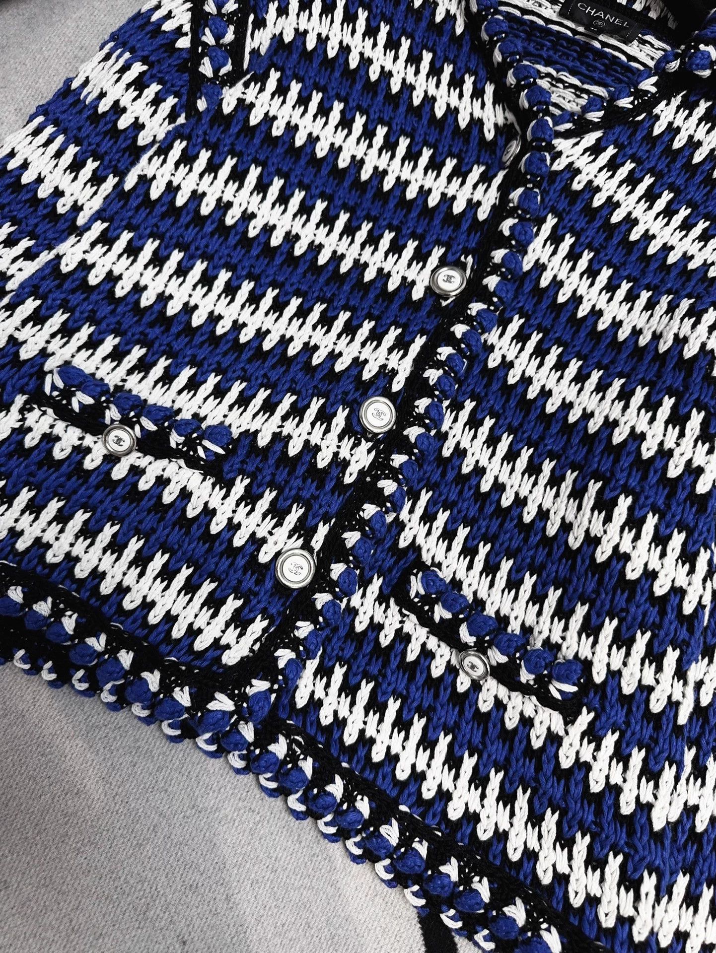 Chanel Chanel 21C Blue-White Stripe Knit Collared Chen Weiting 34 Size XS / US 0-2 / IT 36-38 - 4 Thumbnail
