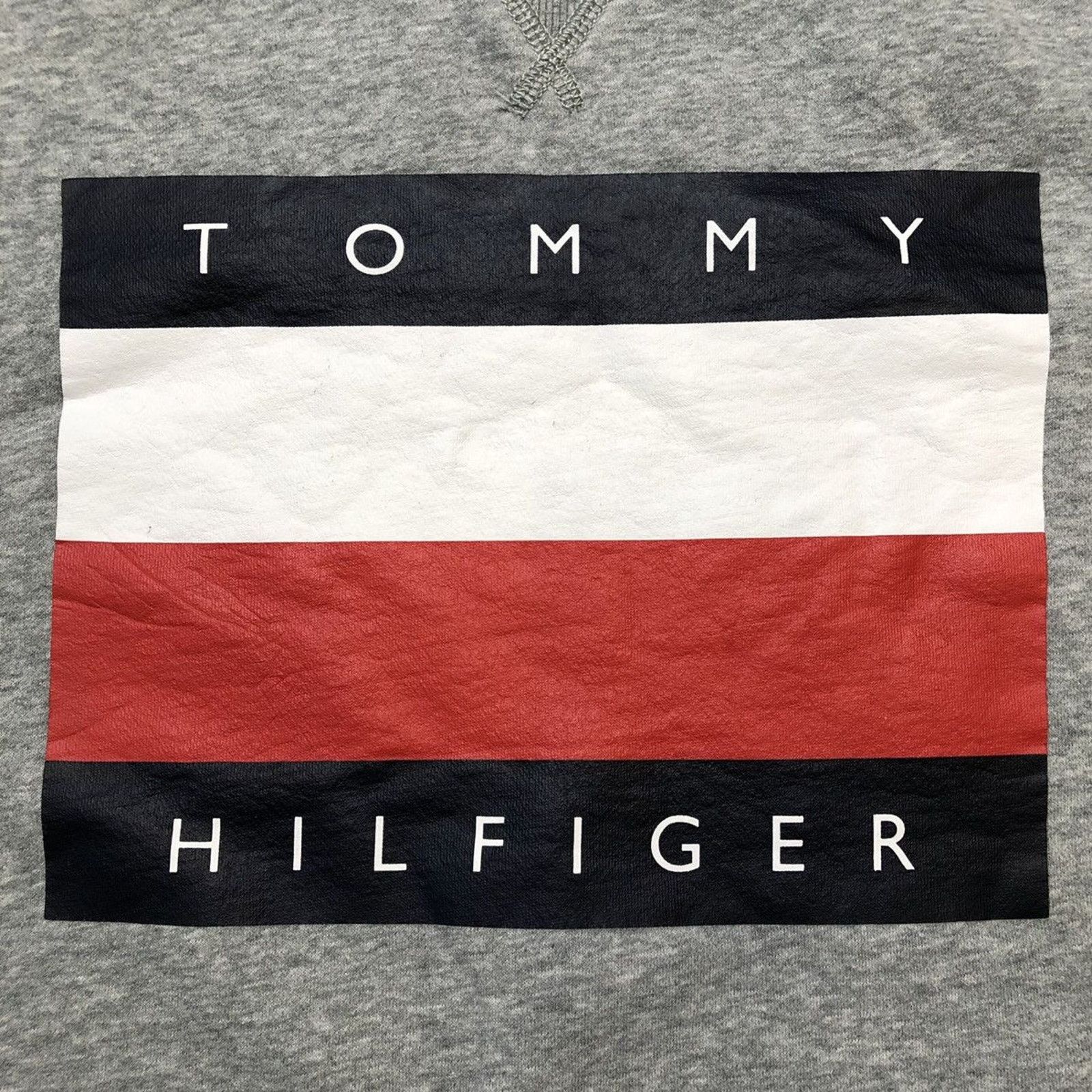 Tommy Hilfiger × Vintage Tommy Hilfiger Sweatshirt XL Tommy Flag Pullover Crewneck Size US XL / EU 56 / 4 - 2 Thumbnail