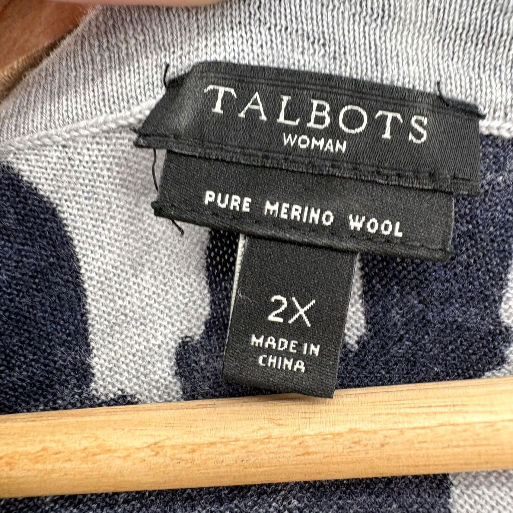 Talbots Talbots Sweater Womens 2X Gray 100% Merino Wool Rose Floral Crew Neck Pullover Size XXL / US 16-18 / IT 52-54 - 4 Thumbnail