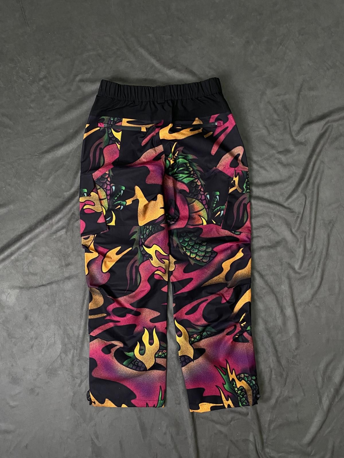Japanese Brand Rare Whoosis Year of Dragon Limited Cargo Pants Medium Size US 34 / EU 50 - 6 Thumbnail