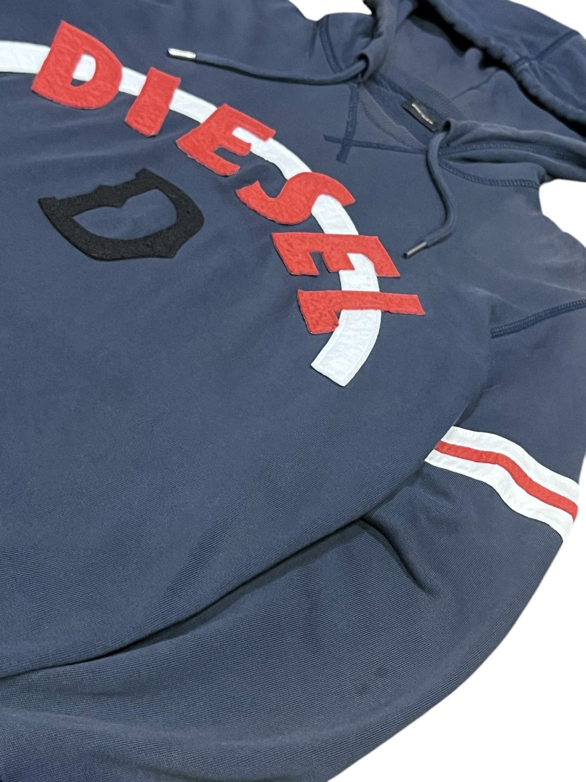 Diesel FYE🔥VINTAGE DIESEL Sun Faded Big Curve Spell-out Hoodie Size US S / EU 44-46 / 1 - 3 Thumbnail