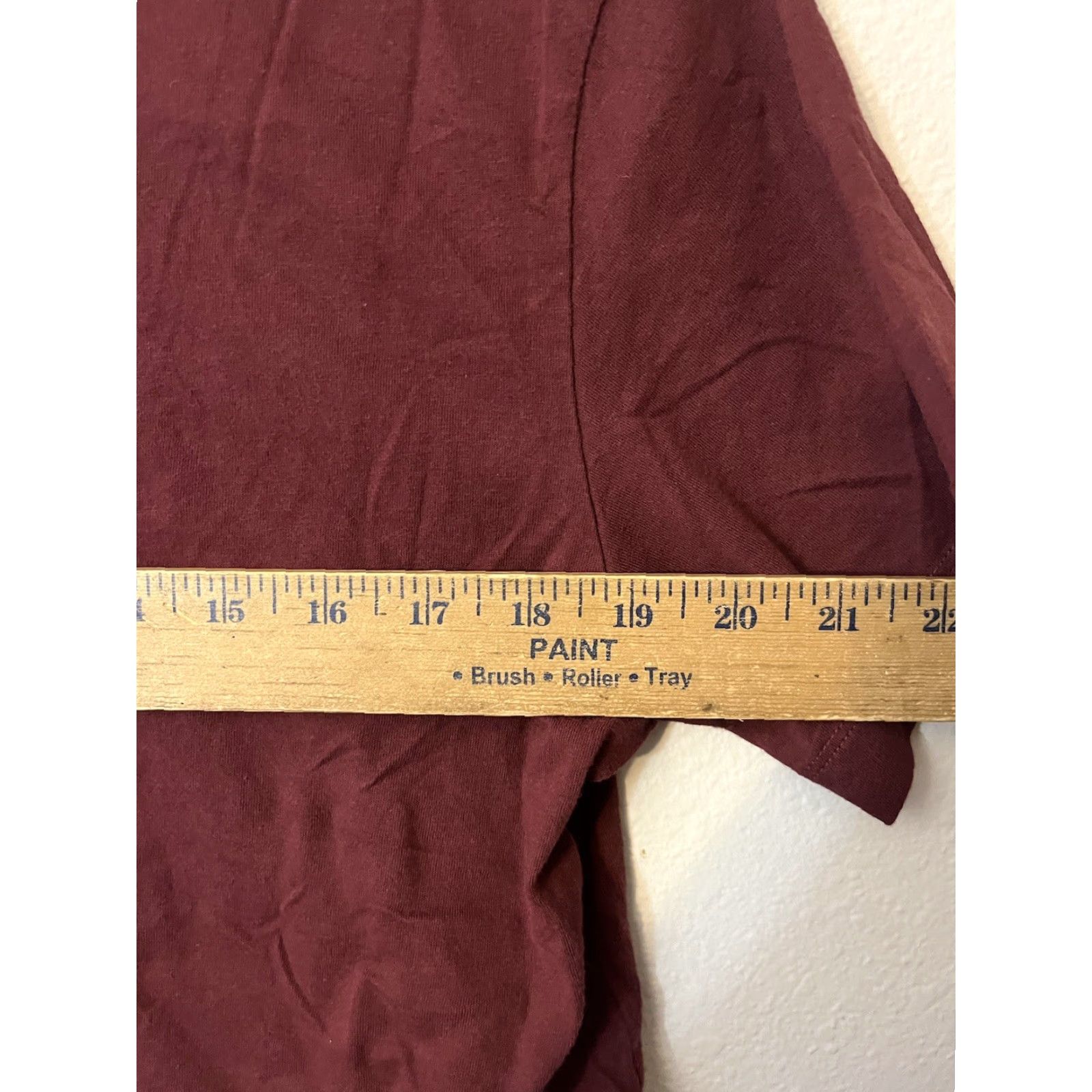 Vintage VINTAGE Calvin Klein Jeans T-Shirt Unisex XS Short Sleeve Maroon Crew Neck Pockets 90s Mens Womens Boys Girls Size 26" / US 2 / IT 38 - 5 Thumbnail