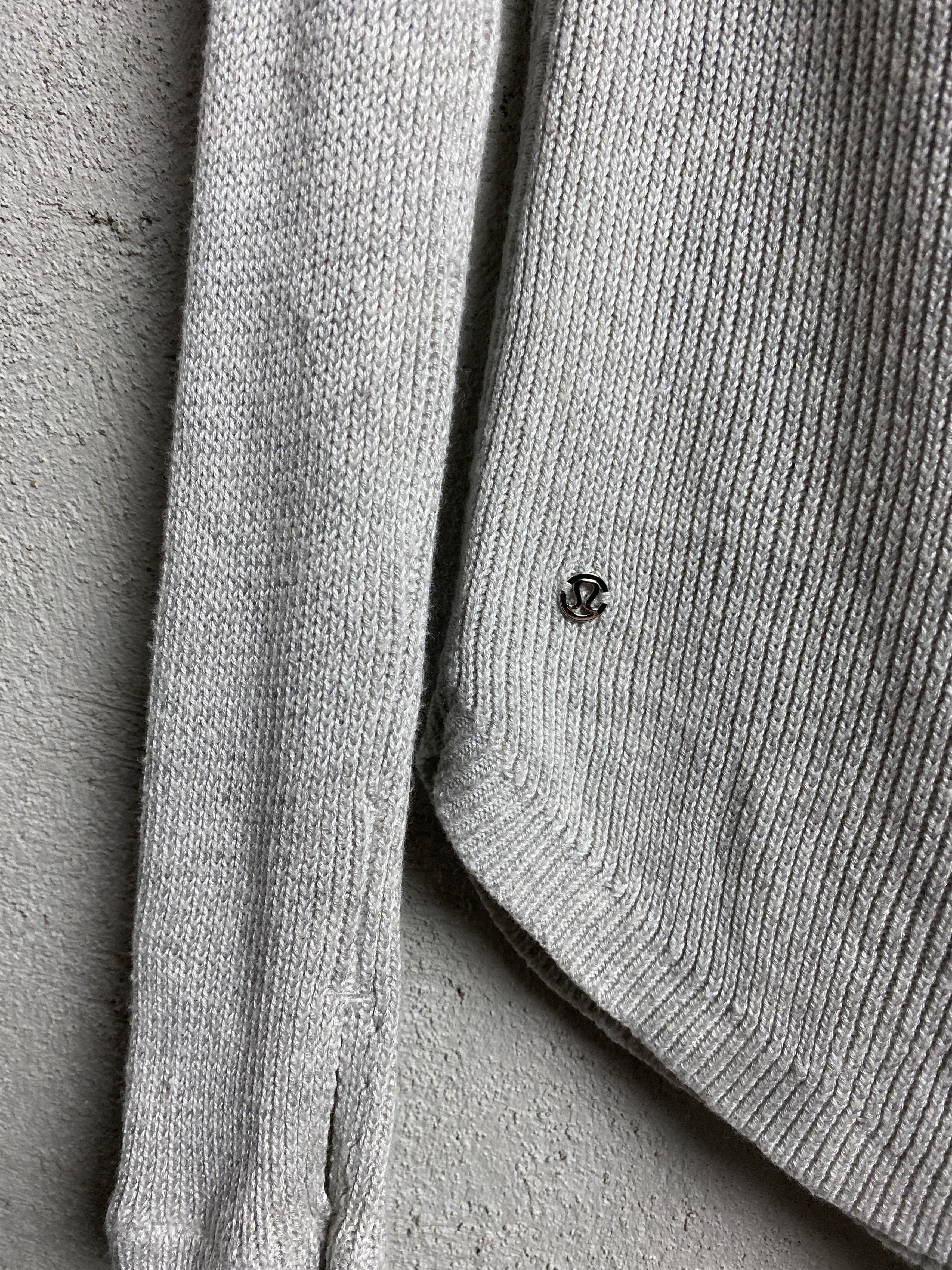 Lululemon Lululemon ribbed light sweater knitwear casual Size S / US 4 / IT 40 - 4 Thumbnail