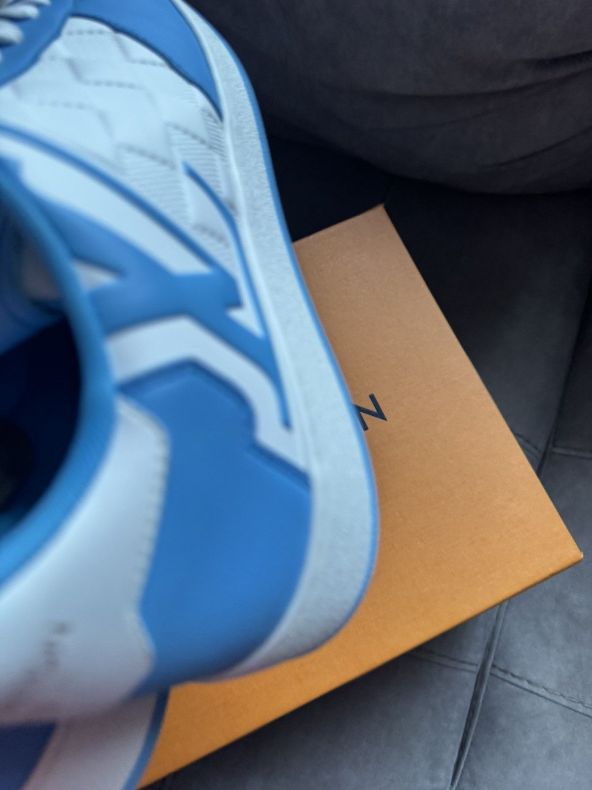 Louis Vuitton LOUIS VUITTON RIVOLI sneakers size UK7 1/2 see all photos!!! Size US 9 / EU 42 - 23 Thumbnail