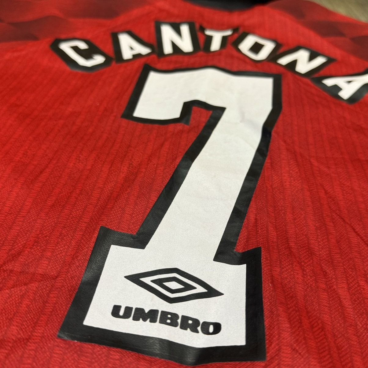 Umbro Manchester united 96/98 home shirt #7 Cantona Size US L / EU 52-54 / 3 - 6 Thumbnail