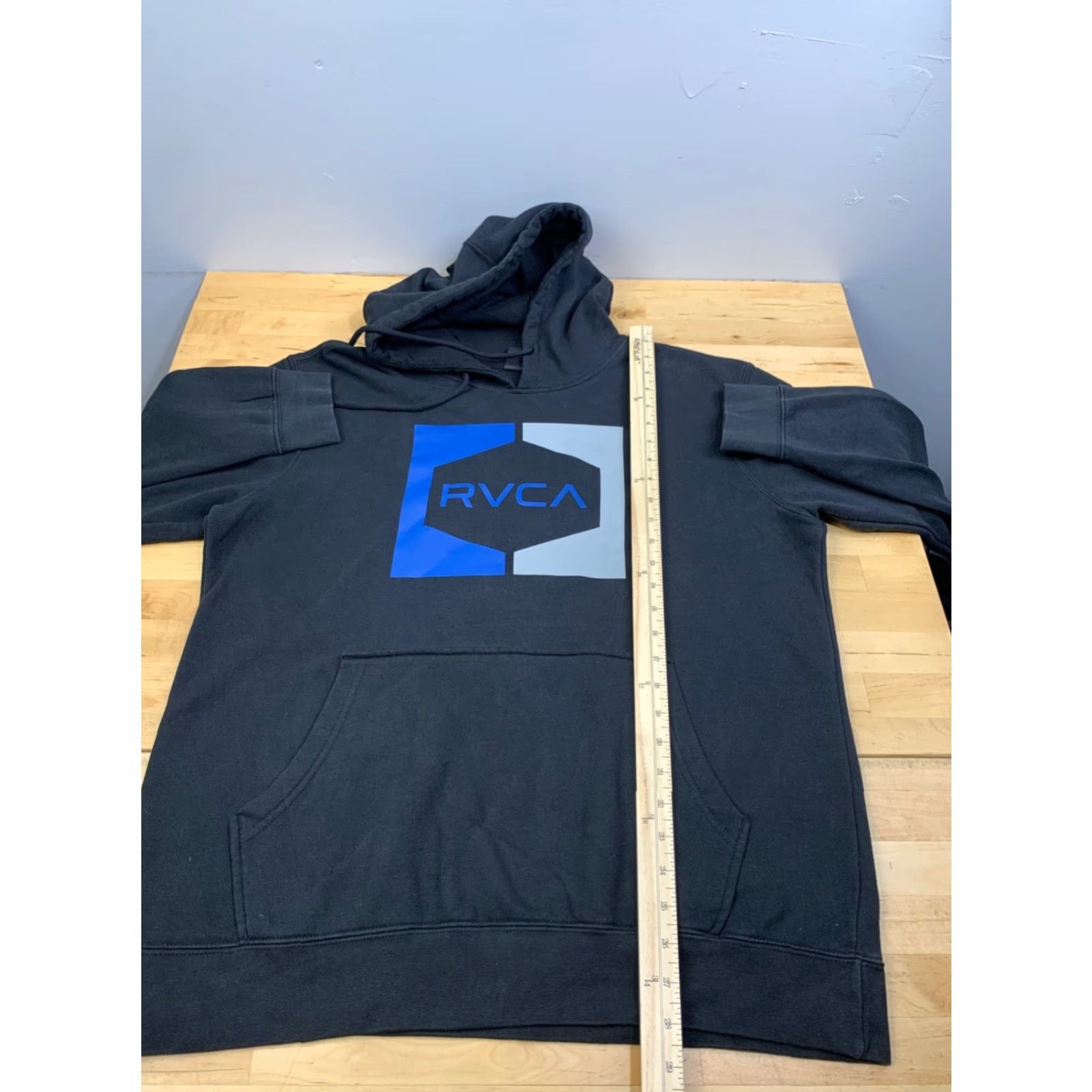 RVCA RVCA Hoodie Mens L Black Logo Surf Skate Pullover Drawstring 12112 Size US L / EU 52-54 / 3 - 3 Thumbnail
