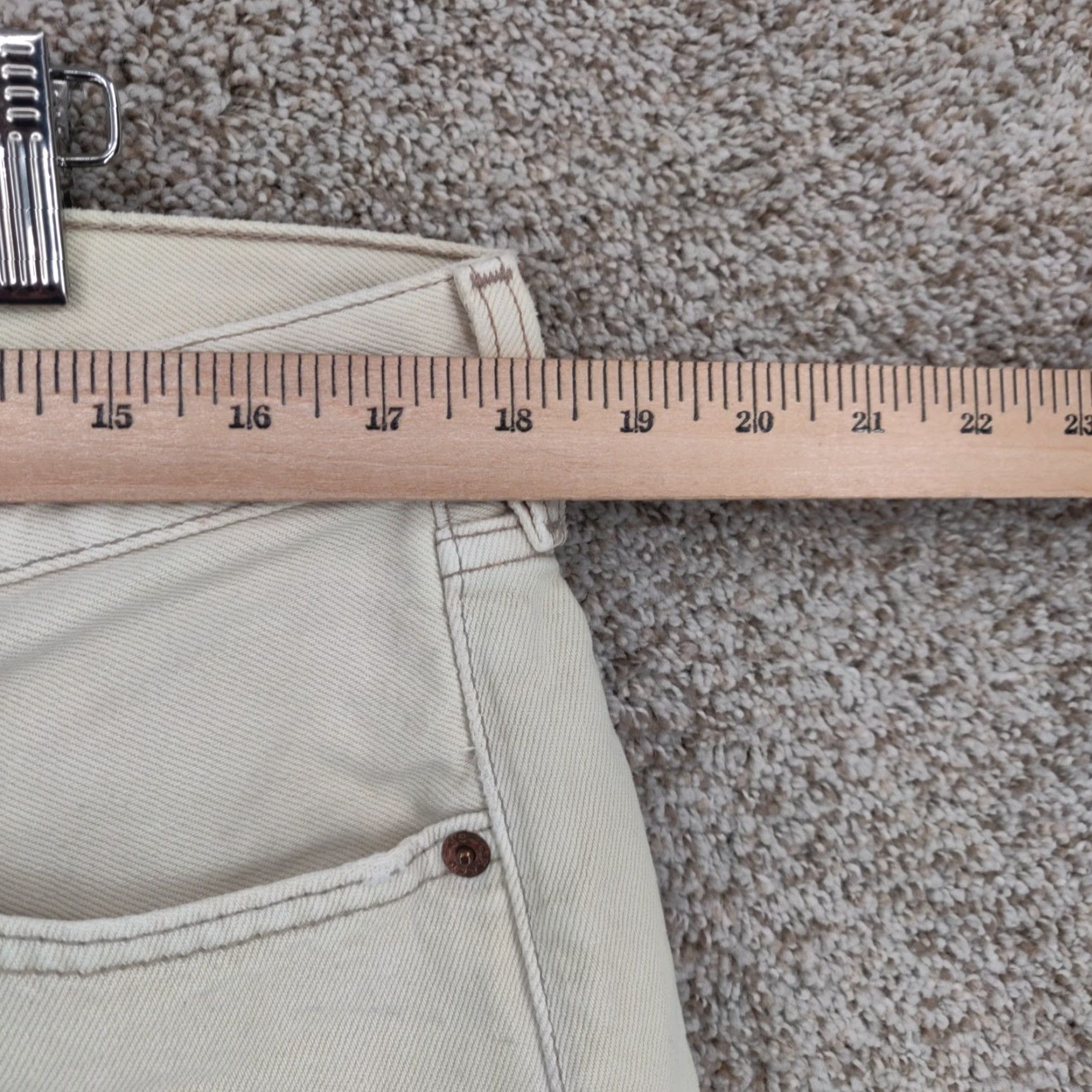 Levi's VINTAGE Levi's 501 Jeans Mens Regular Beige 38x30 (Fits 36x28) Button Fly USA 90s Size US 38 / EU 54 - 7 Thumbnail