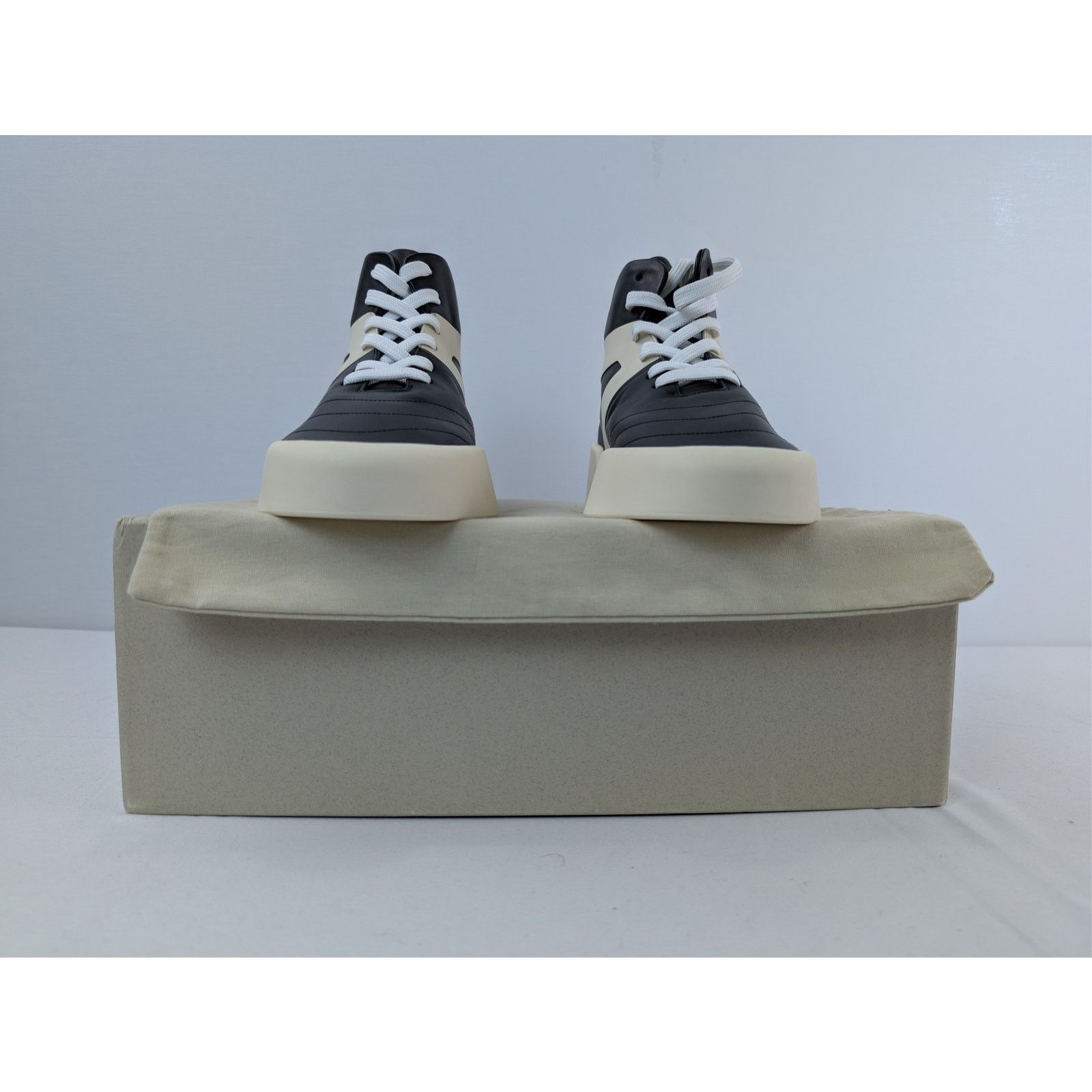 Fear of God o1rshd1 Basketball Flat Leather High Top Sneakers in Black Size US 9 / EU 42 - 17 Thumbnail