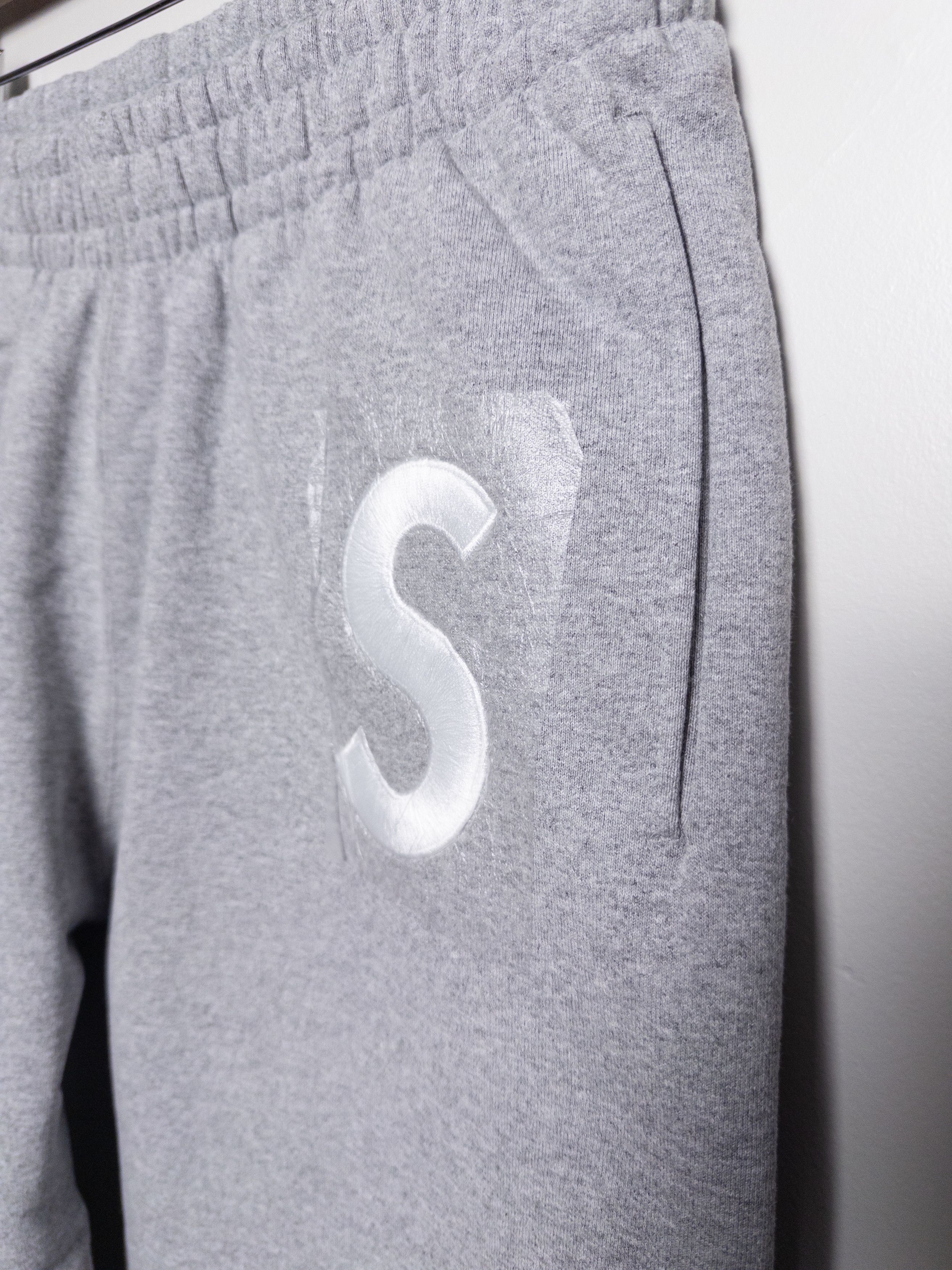 Supreme S LOGO SWEATPANTS SMALL Size US 30 / EU 46 - 4 Thumbnail