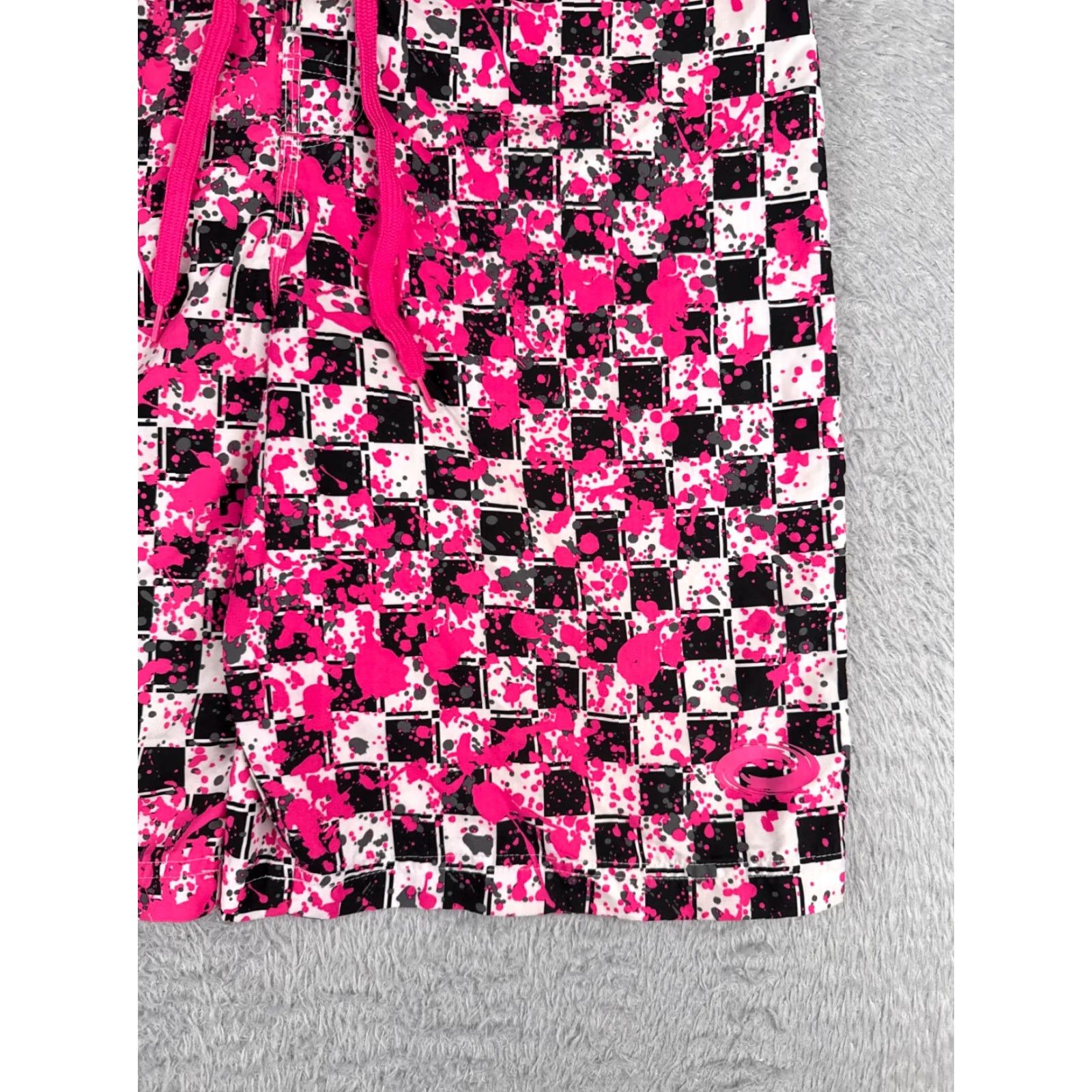 Vintage O'rageous Mens Board Shorts Pink 36 Checkered Black Pink Polyester Camouflage Pockets Drawstring Beach 90s? Size US 36 / EU 52 - 2 Thumbnail