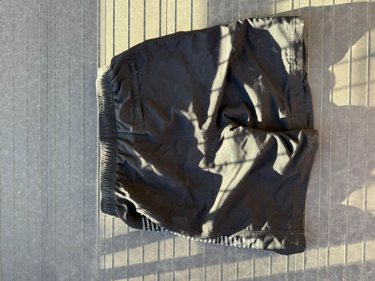 Supreme × The North Face Supreme x The North Face Black Nylon Shorts Size Small Size US 32 / EU 48 - 3 Thumbnail