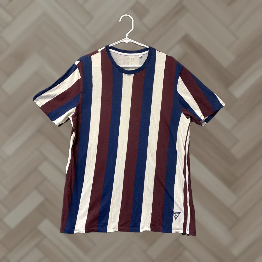 Guess Guess striped short sleeve Red/white T Shirt XL 36-88 Size US XL / EU 56 / 4 - 1 Thumbnail