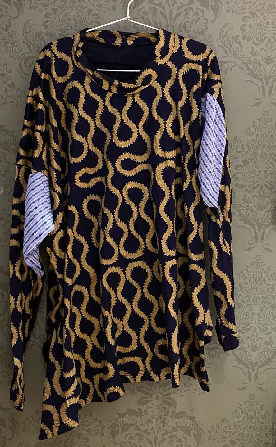 Vivienne Westwood vivienne westwood irregular pirate print long sleeve top Size XL / US 12-14 / IT 48-50 - 1 Thumbnail