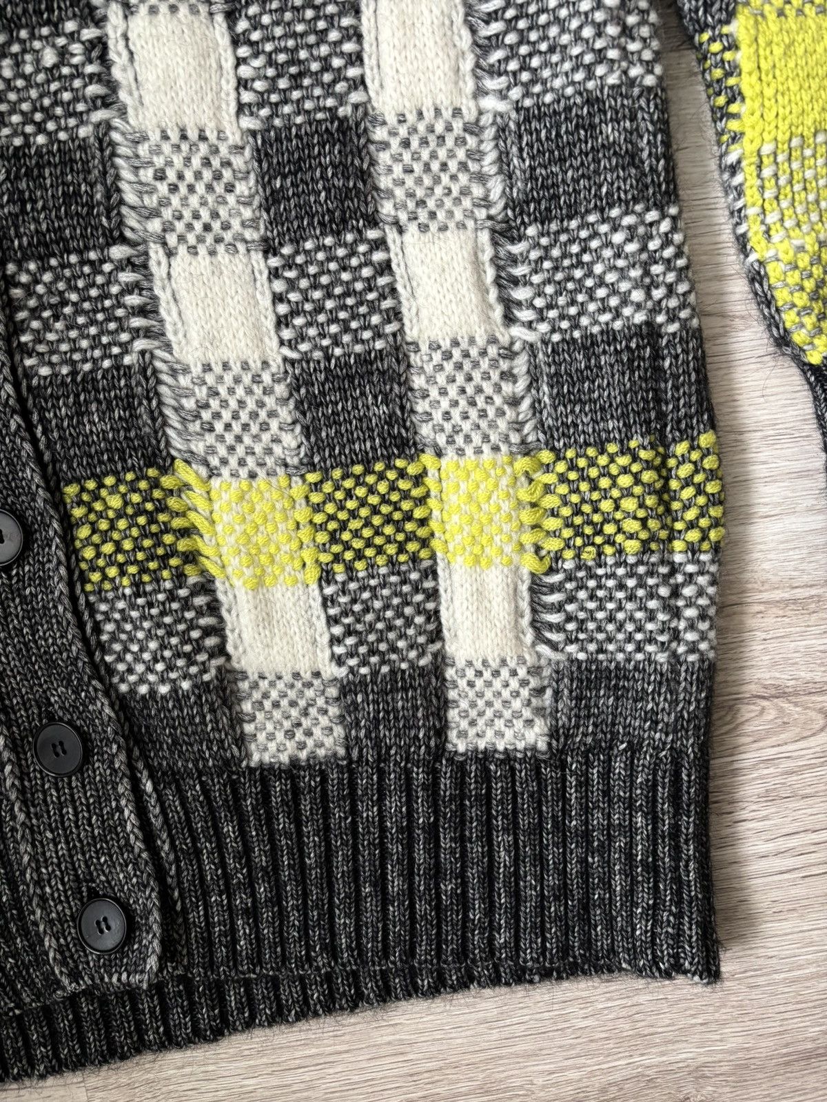 Alexander McQueen MCQ ALEXANDER MCQUEEN Checked knitted cardigan Size S / US 4 / IT 40 - 4 Thumbnail