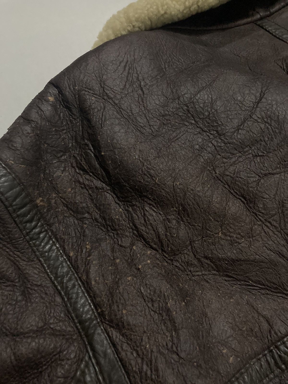 Leather Vintage U.S Army Aviation B-3 Leather Jacket Made in Uruguay Size US L / EU 52-54 / 3 - 16 Thumbnail