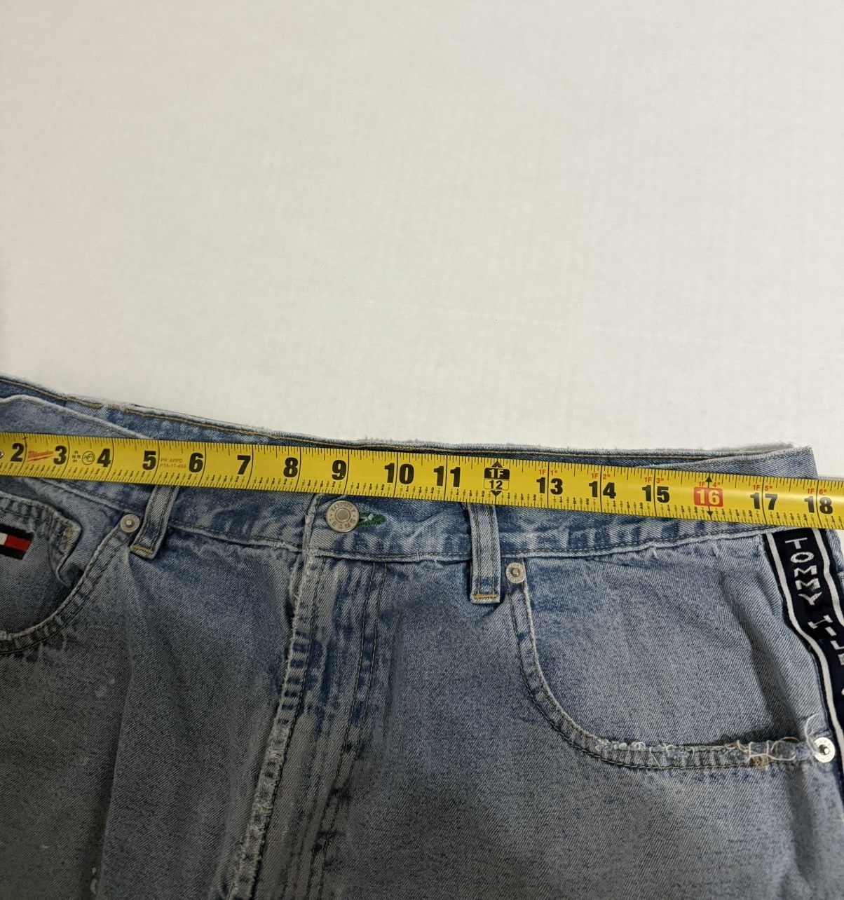 Tommy Hilfiger Vintage 90s Tommy Hilfiger shorts Size US 36 / EU 52 - 5 Thumbnail