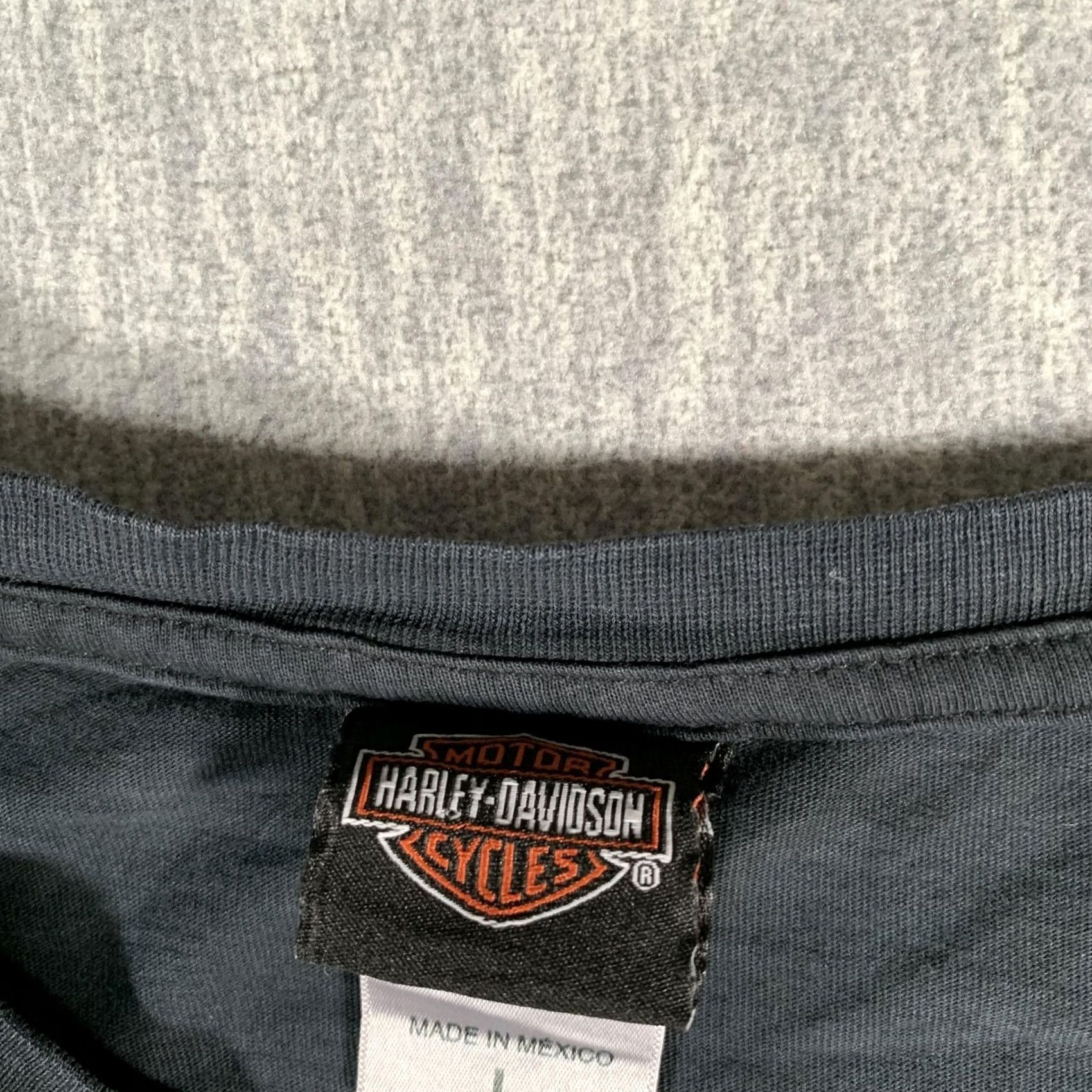 Harley Davidson VINTAGE Harley-Davidson Shirt Mens Large Black Hill City Mount Rushmore South Dakota Hooked by Harley-Davidson Hill City SD 1903 Live to Ride V-Twin Size US L / EU 52-54 / 3 - 5 Thumbnail